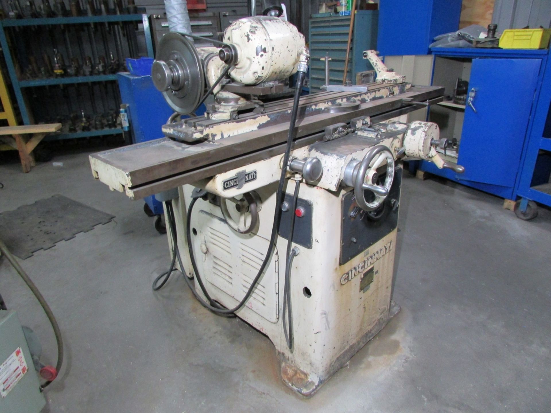 CINCINNATI UNIVERSAL CUTTER AND TOOL GRINDER, MODEL NO. 2, 44" X 6" T-SLOTTED TABLE, CYLINDRICAL