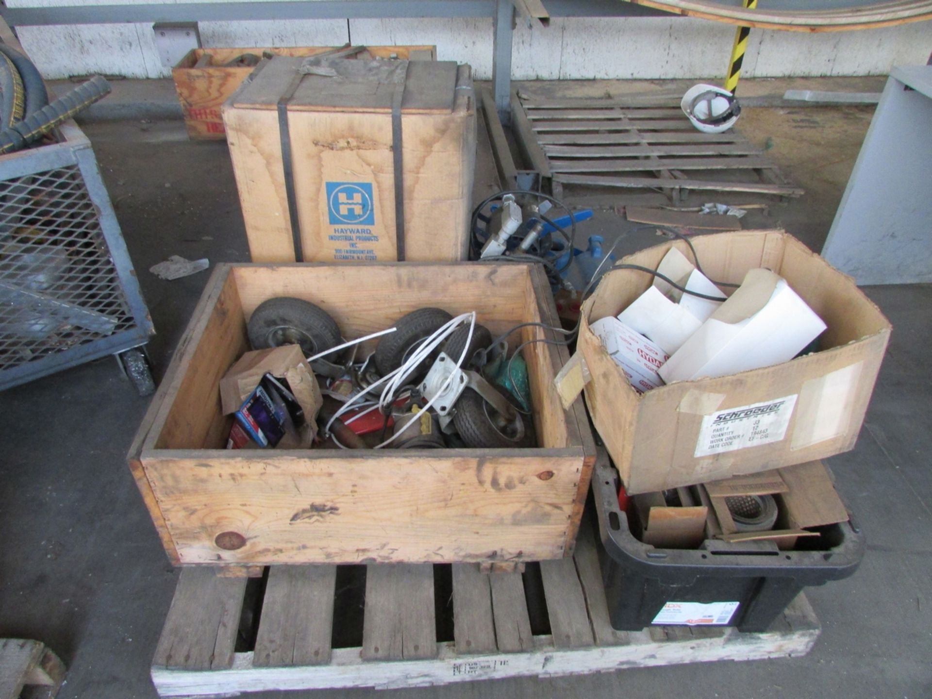 LOT - (10) PALLETS OF ASSORTED SPARE PARTS, TO INCLUDE: MOTORS, SERVOS, PUMPS, MISC. PARTS, ETC. - Image 17 of 21