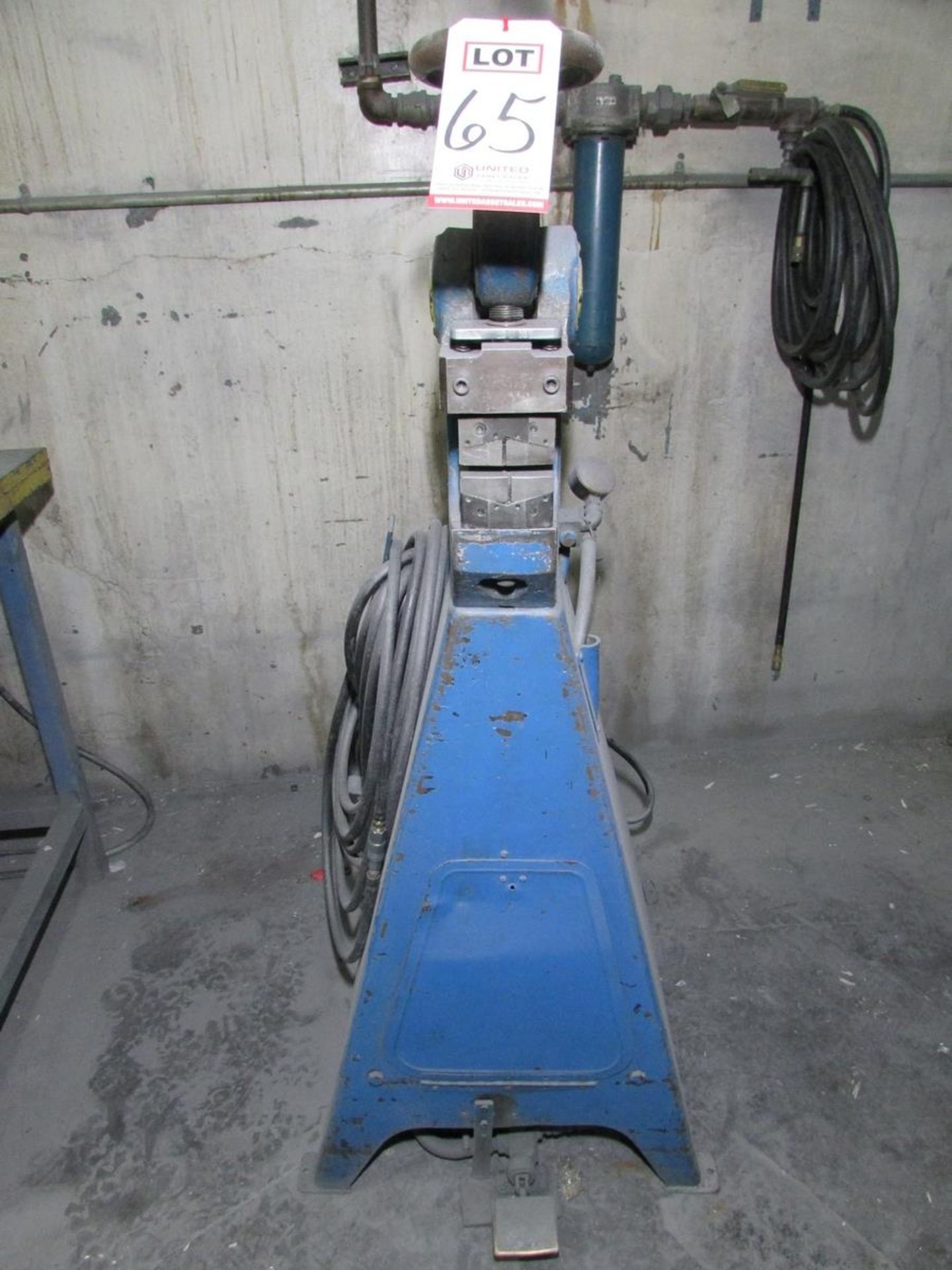 MARCHANT MACHINE CORP SHRINKING AND STRETCHING MACHINE, MODEL 4A, S/N 235 - Image 2 of 10