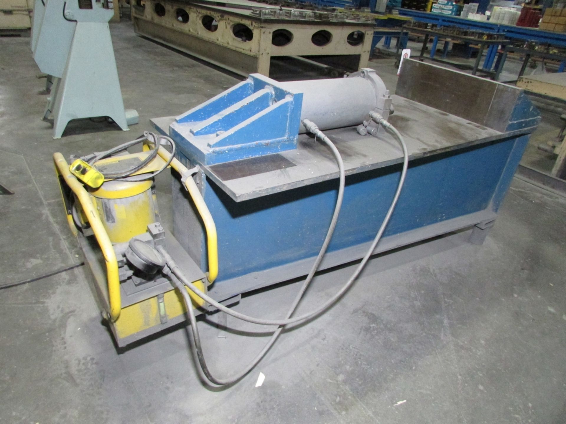 HORIZONTAL HYDRAULIC STRAIGHTENING PRESS, 30" X 9" ANGLE PLATE, 80" X 30" TABLE, ENERPAC GPER5320J - Image 9 of 12