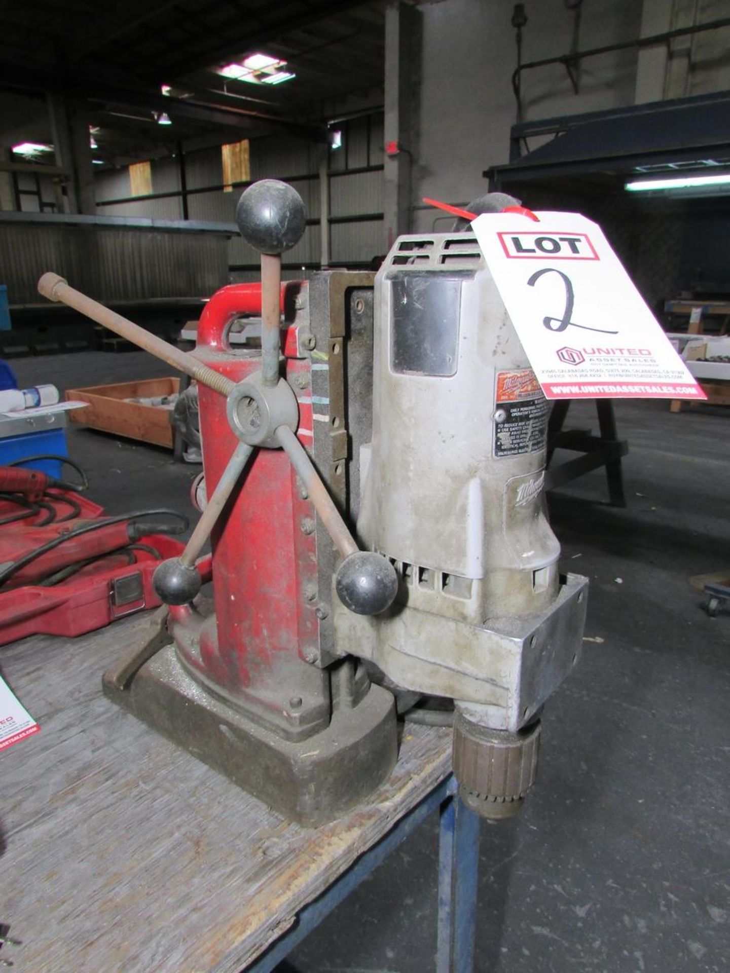 MILWAUKEE 3/4" MAGNETIC BASE DRILL PRESS, MODEL 4231, CAT. NO. 4262-1 DRILL MOTOR