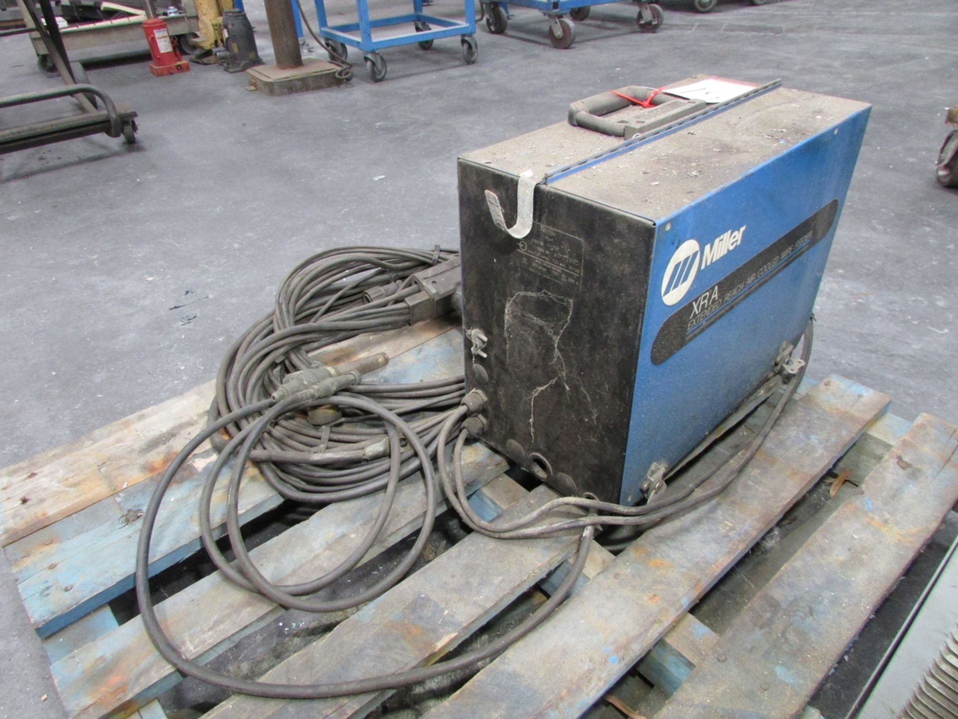 MILLER XR-A EXTENDED REACH AIR COOLED WIRE FEEDER, 100V 200A 100% DUTY CYCLE OUTPUT CAPACITY, 115V - Image 5 of 6