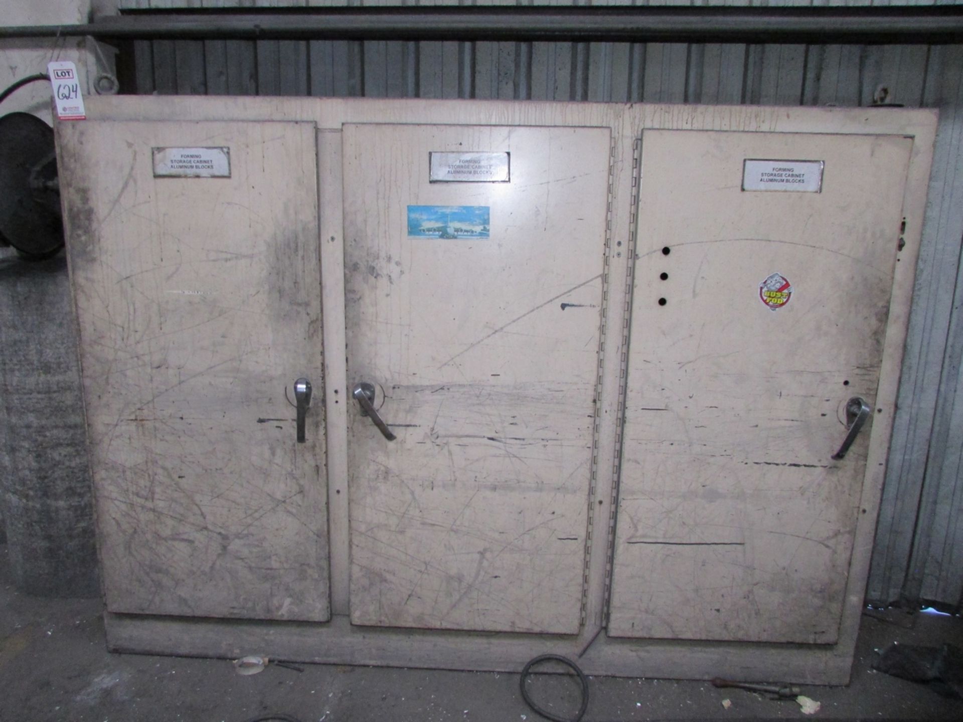 LOT - (1) 2-DOOR CABINET, W/ ASSORTED CONTENTS AND (2) HEAVY DUTY 3-DOOR CABINETS - Image 4 of 10