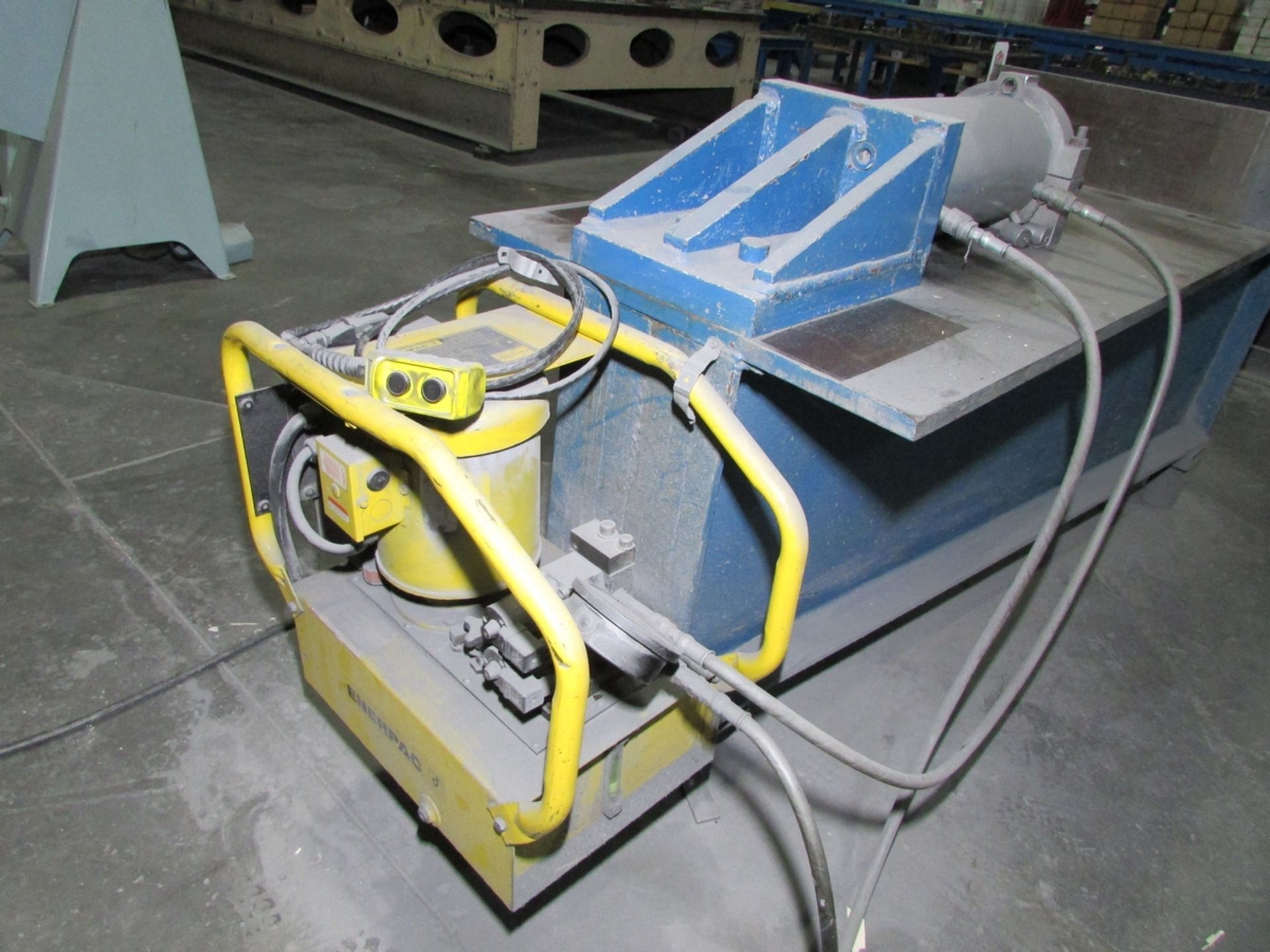 HORIZONTAL HYDRAULIC STRAIGHTENING PRESS, 30" X 9" ANGLE PLATE, 80" X 30" TABLE, ENERPAC GPER5320J - Image 7 of 12