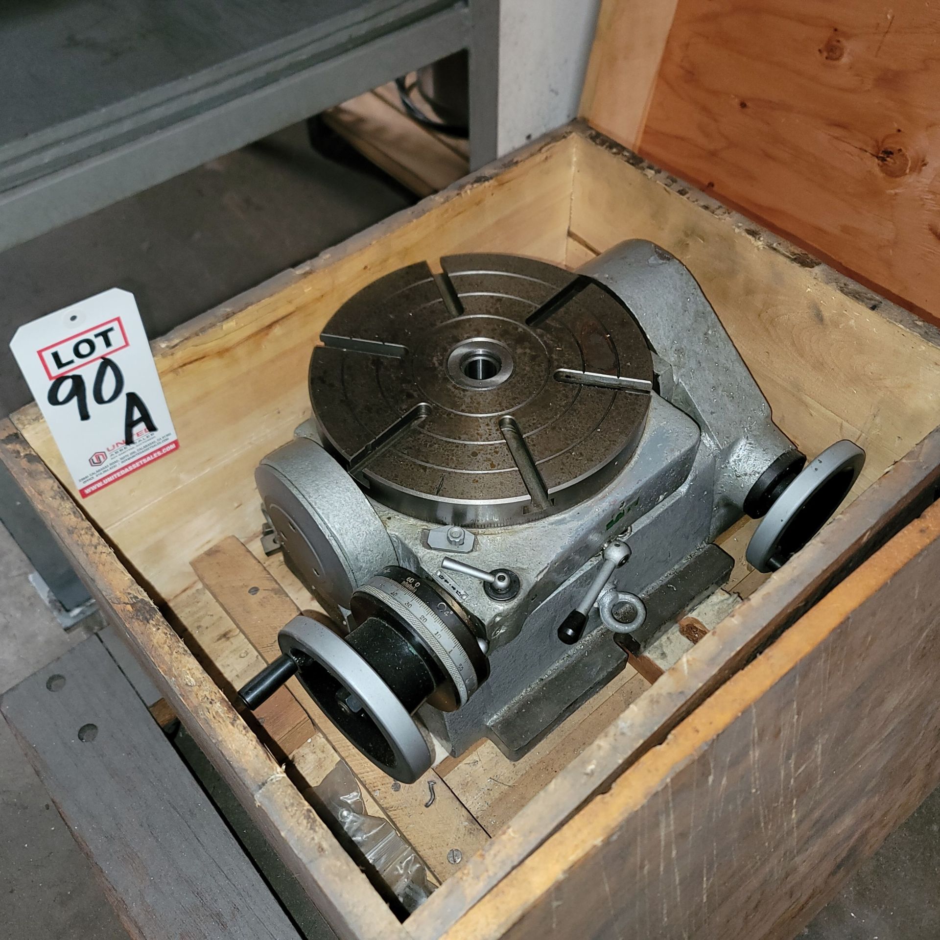 10" ROTARY TABLE, IN CRATE
