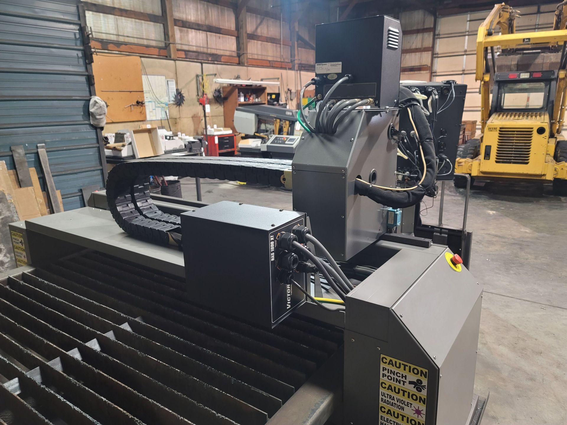 2013 THERMAL DYNAMICS DMC-3000 PLASMA CUTTER, iCNC XT211 AUTOMATION PROCESS CONTROL, CRT, VICTOR - Image 7 of 17