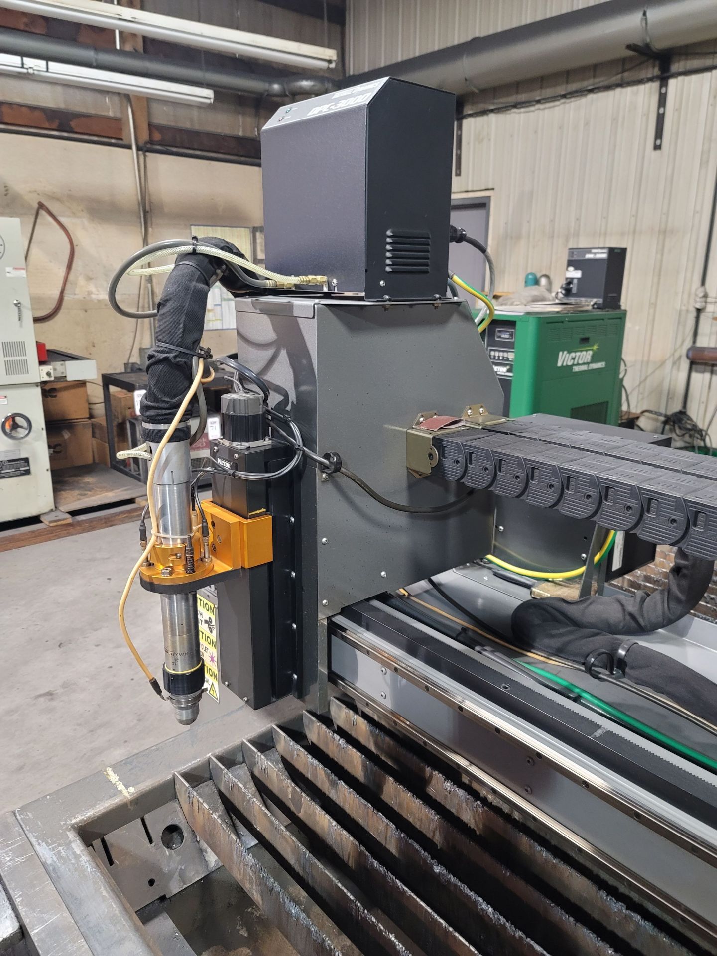 2013 THERMAL DYNAMICS DMC-3000 PLASMA CUTTER, iCNC XT211 AUTOMATION PROCESS CONTROL, CRT, VICTOR - Image 13 of 17