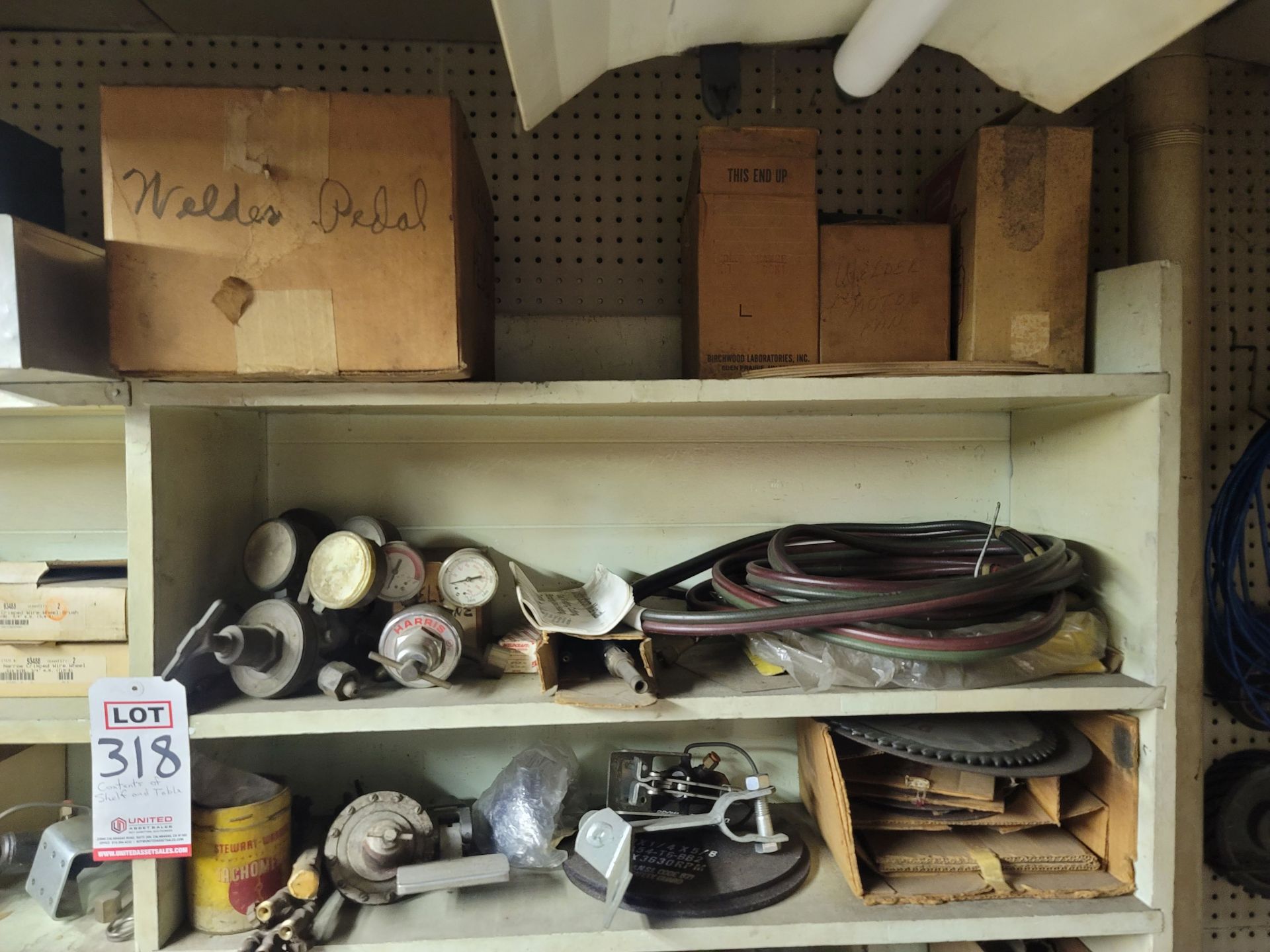 LOT - CONTENTS OF SHELF: WELDING SUPPLIES, SPEED CHUCKS, FILES, HAND TOOLS - Image 2 of 6