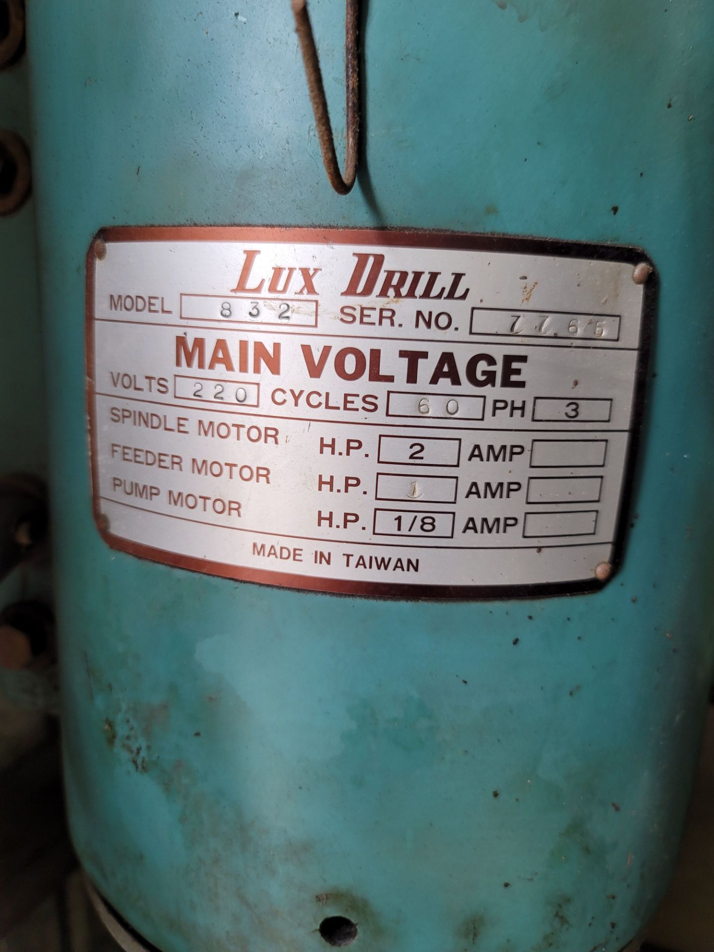 LUX DRILL RADIAL ARM DRILL, MODEL 832, S/N 7765, W/ T-SLOT ANGLE BLOCK - Image 5 of 8