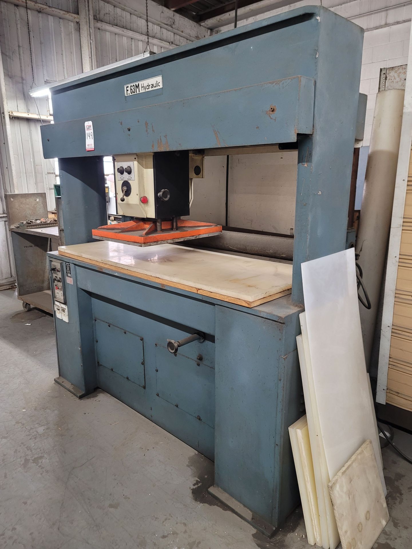 HYDRAULIC DIE PRESS, MODEL F.63M-H, 25" X 67" BED, S/N 75N061892 - Image 2 of 6