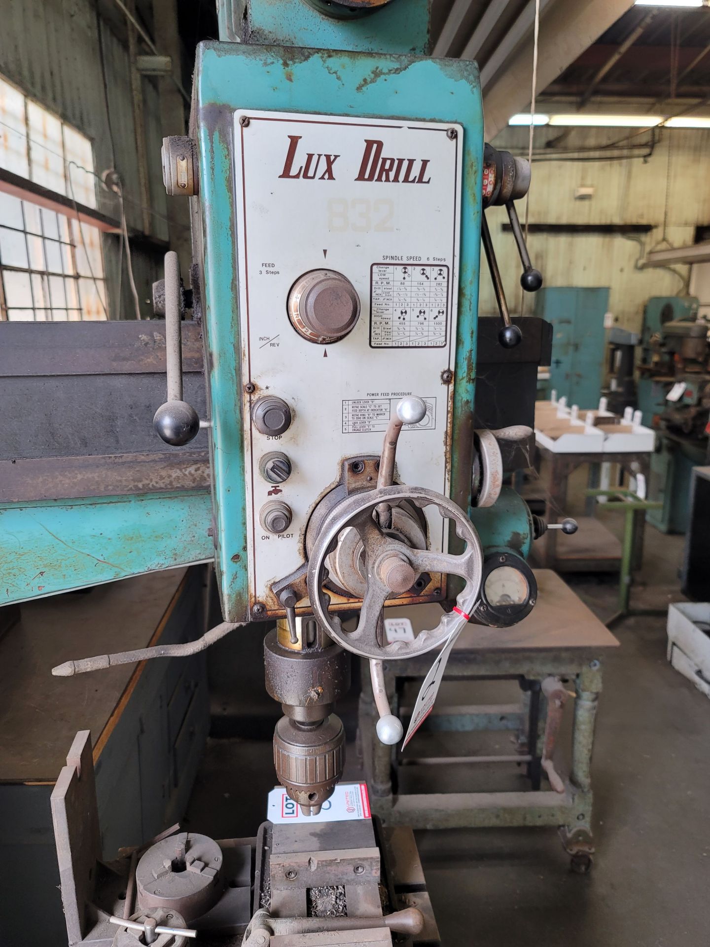 LUX DRILL RADIAL ARM DRILL, MODEL 832, S/N 7765, W/ T-SLOT ANGLE BLOCK - Image 4 of 8