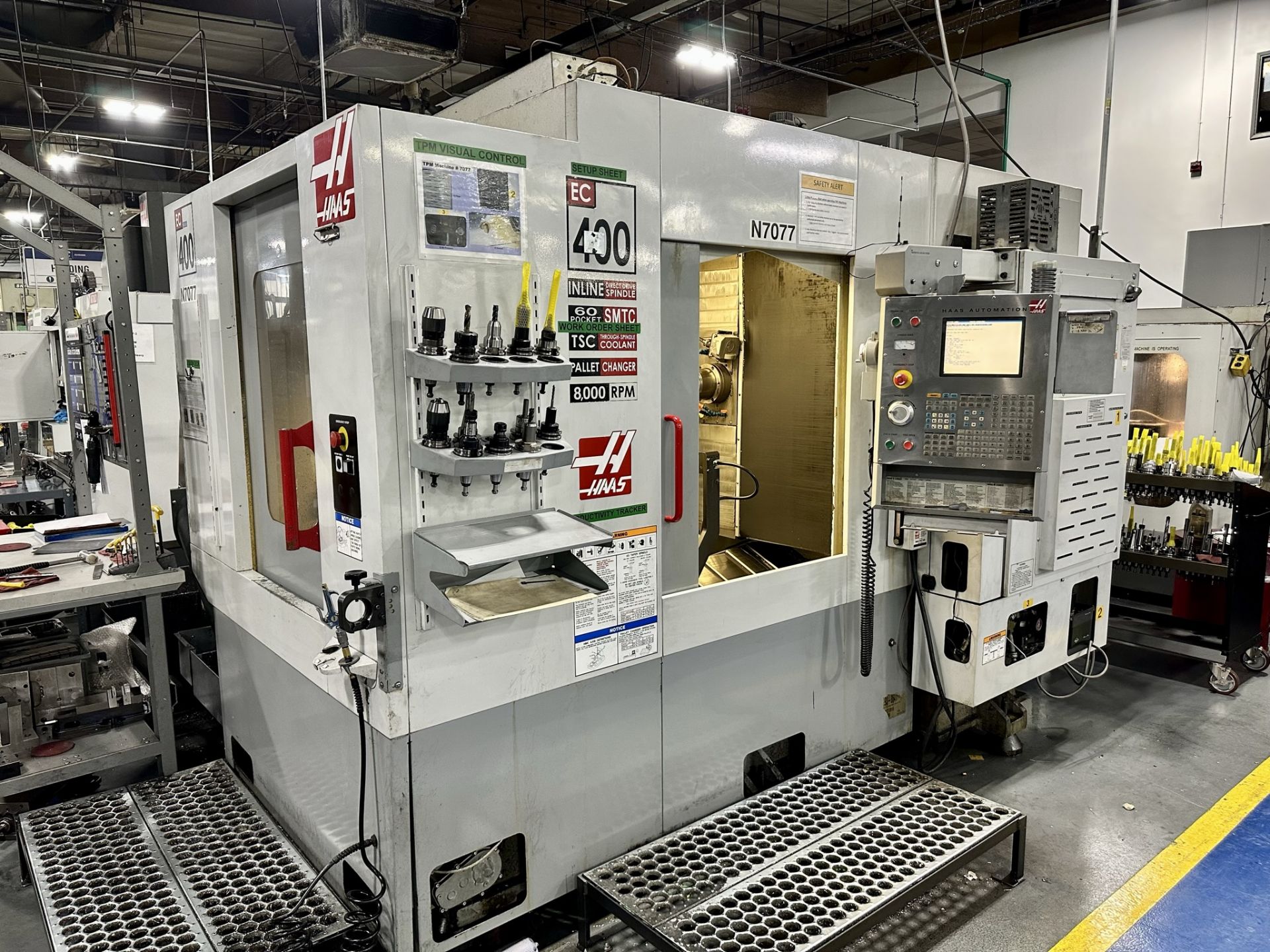 2005 HAAS EC400-4AX HORIZONTAL MACHINING CENTER, FULL 4TH AXIS, XYZ TRAVELS: 20'' X 20'' X 20'', - Image 3 of 40