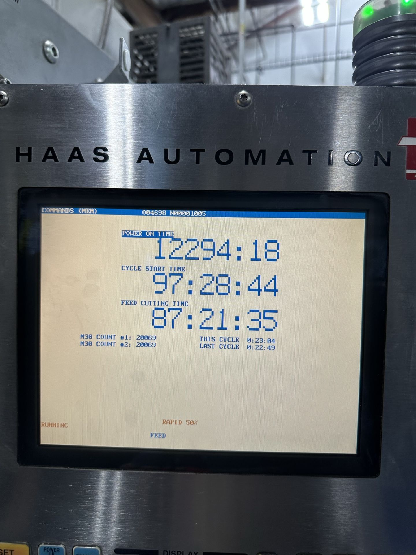 2005 HAAS EC400-4AX HORIZONTAL MACHINING CENTER, FULL 4TH AXIS, XYZ TRAVELS: 20'' X 20'' X 20'', - Image 8 of 40