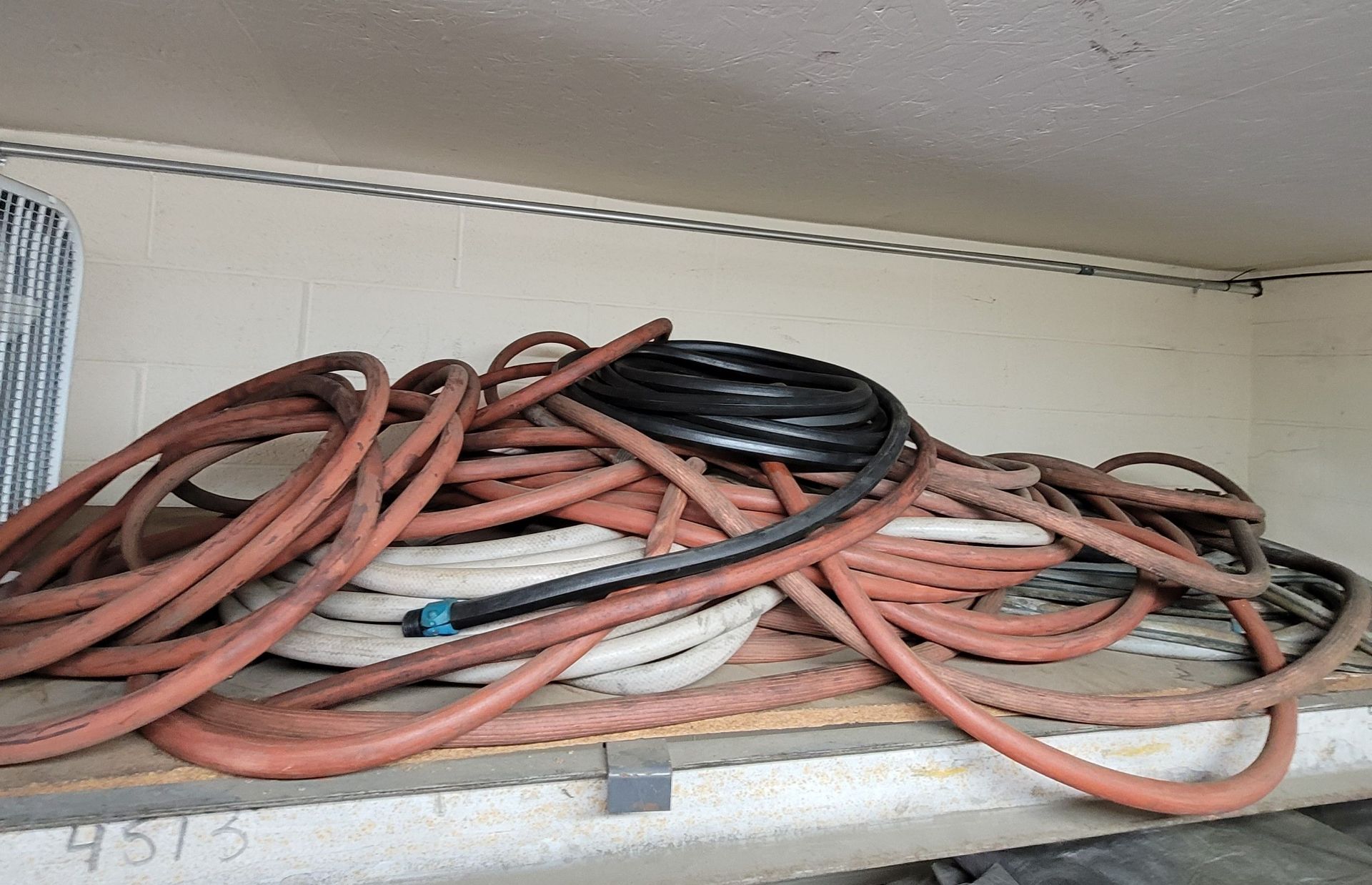 LOT - WATER HOSES