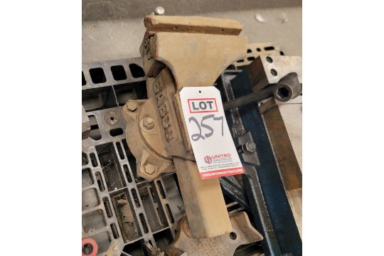 BABCO 7" BENCH VISE, NO. 617
