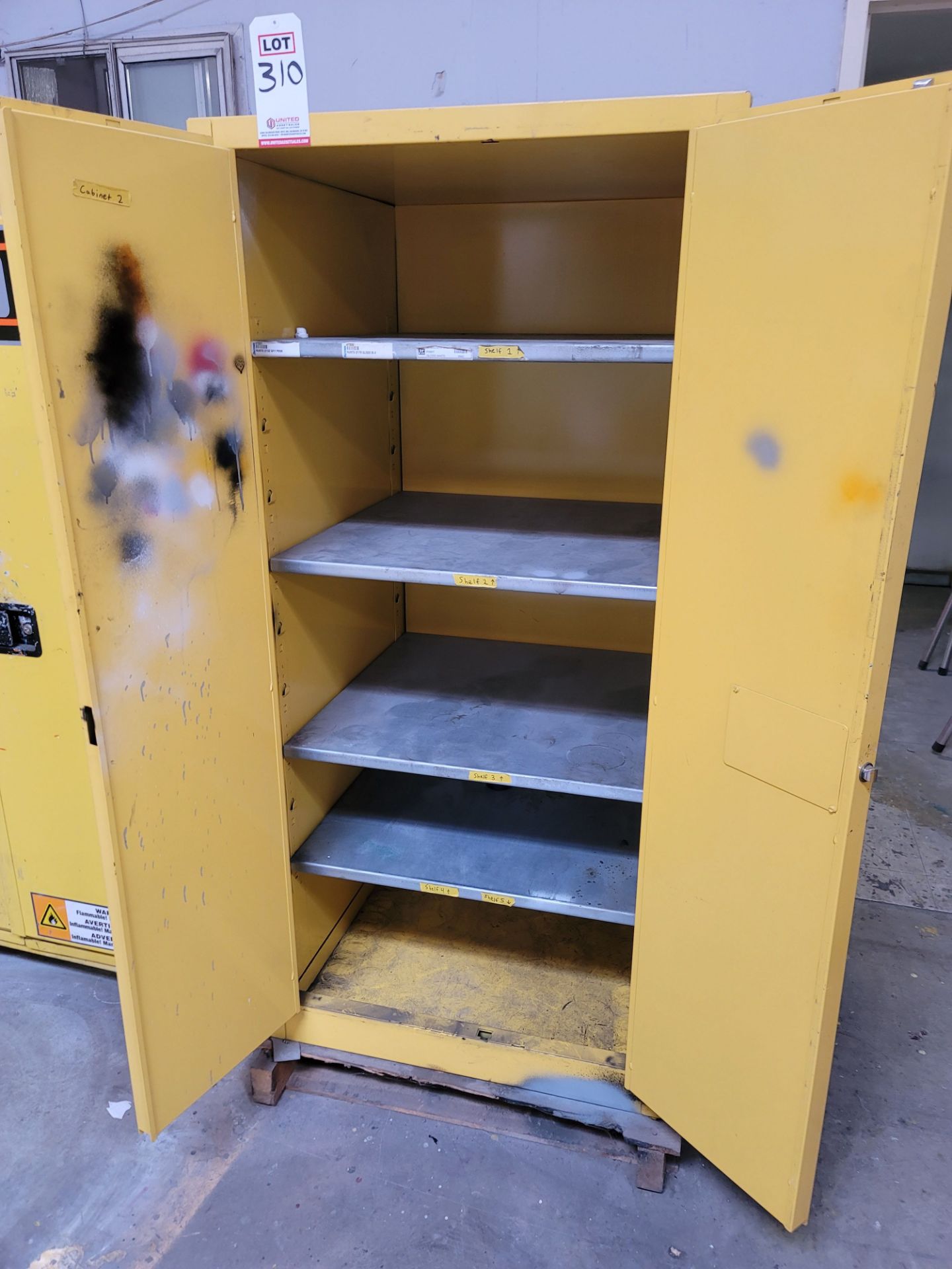 EAGLE FLAMMABLE LIQUIDS STORAGE CABINET, MODEL 1962, 60-GALLON CAPACITY - Image 2 of 2