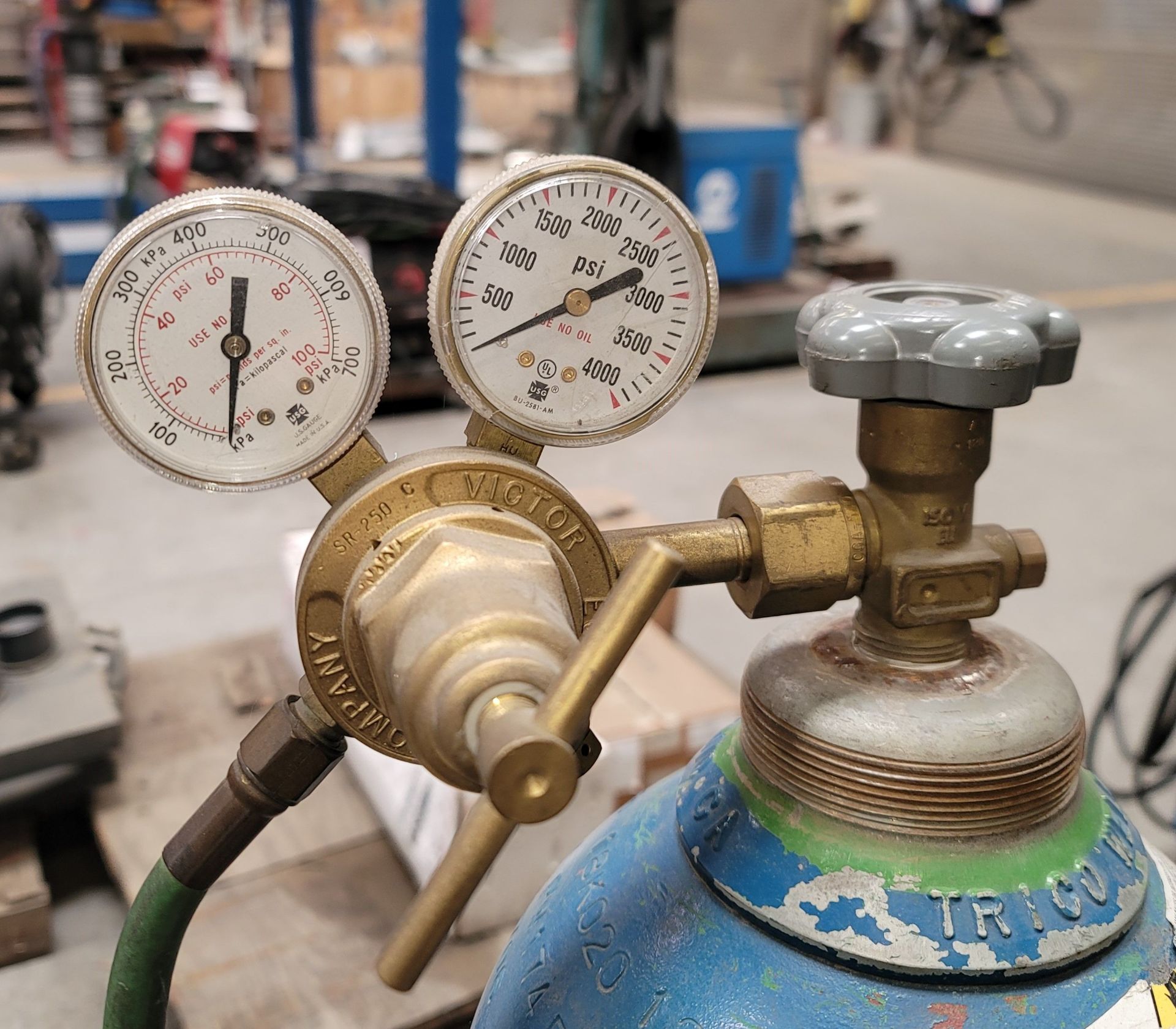 OXY-ACETYLENE CART W/ VICTOR CUTTING TORCH, HOSES, REGULATORS, GAS CYLINDERS NOT INCLUDED - Image 3 of 4