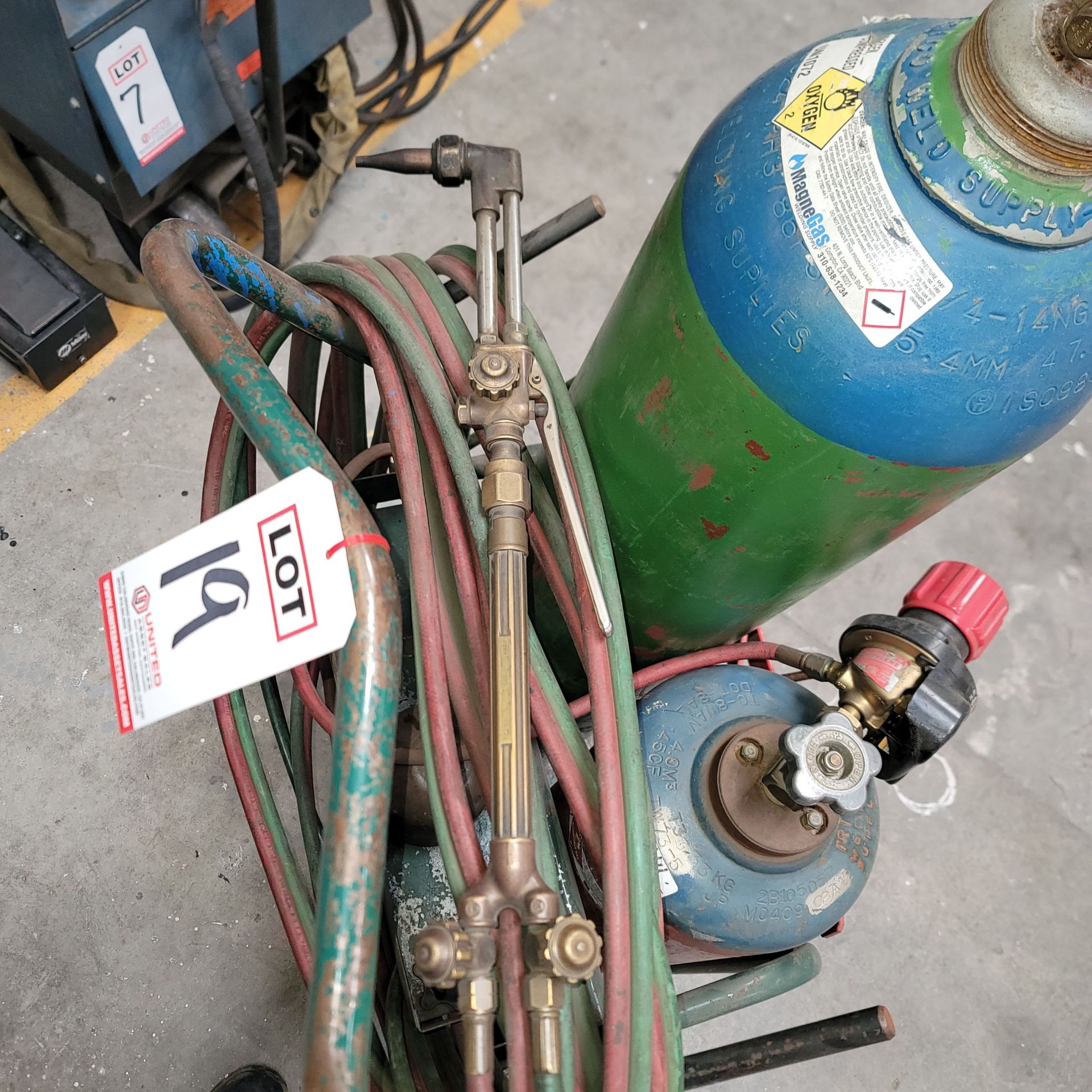 OXY-ACETYLENE CART W/ VICTOR CUTTING TORCH, HOSES, REGULATORS, GAS CYLINDERS NOT INCLUDED - Image 4 of 4