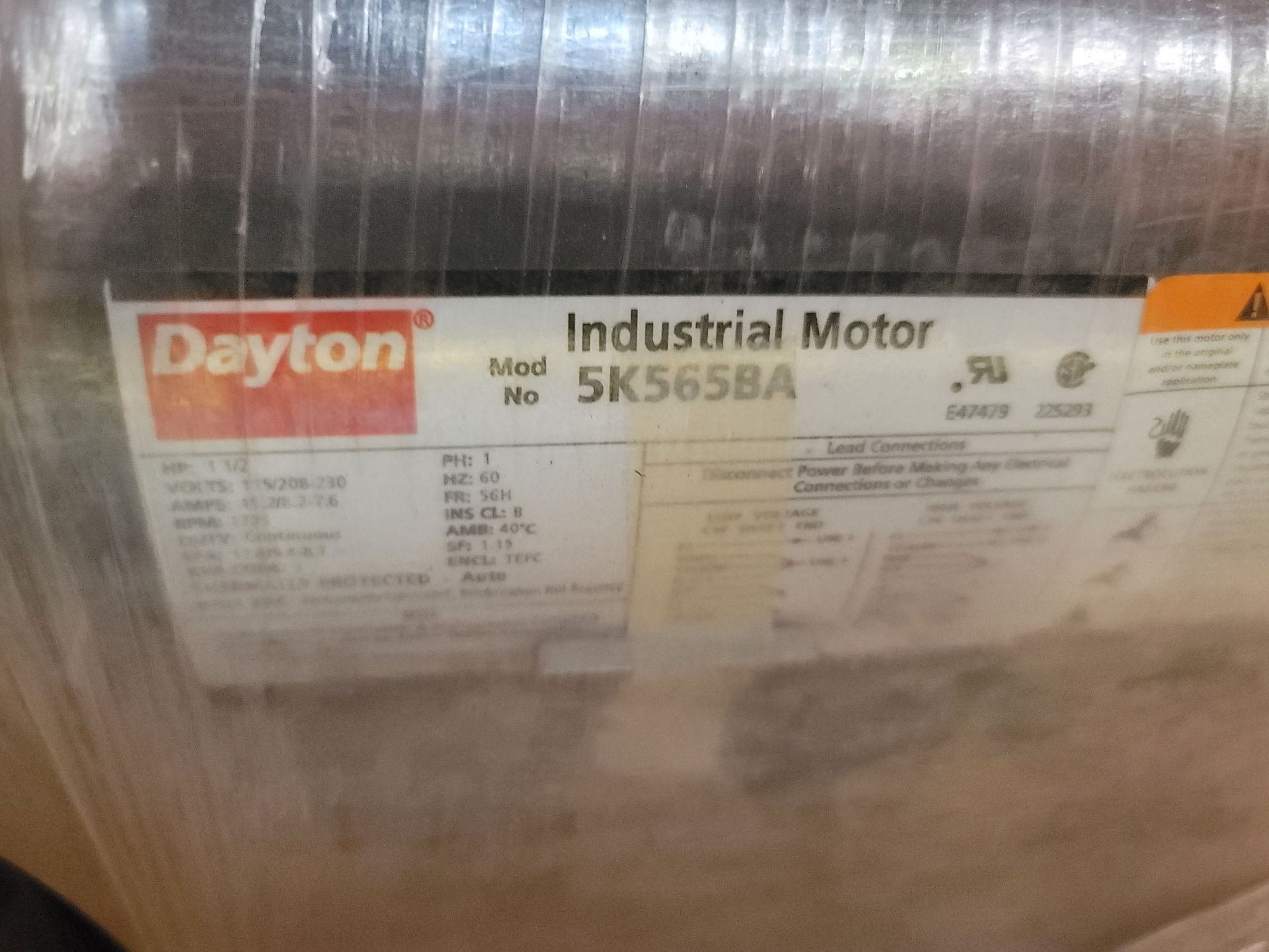 DAYTON 5K565BA INDUSTRIAL MOTOR, 1-1/2 HP, SINGLE PHASE, 115/208/230V, 1725 RPM, NEW - Image 2 of 2