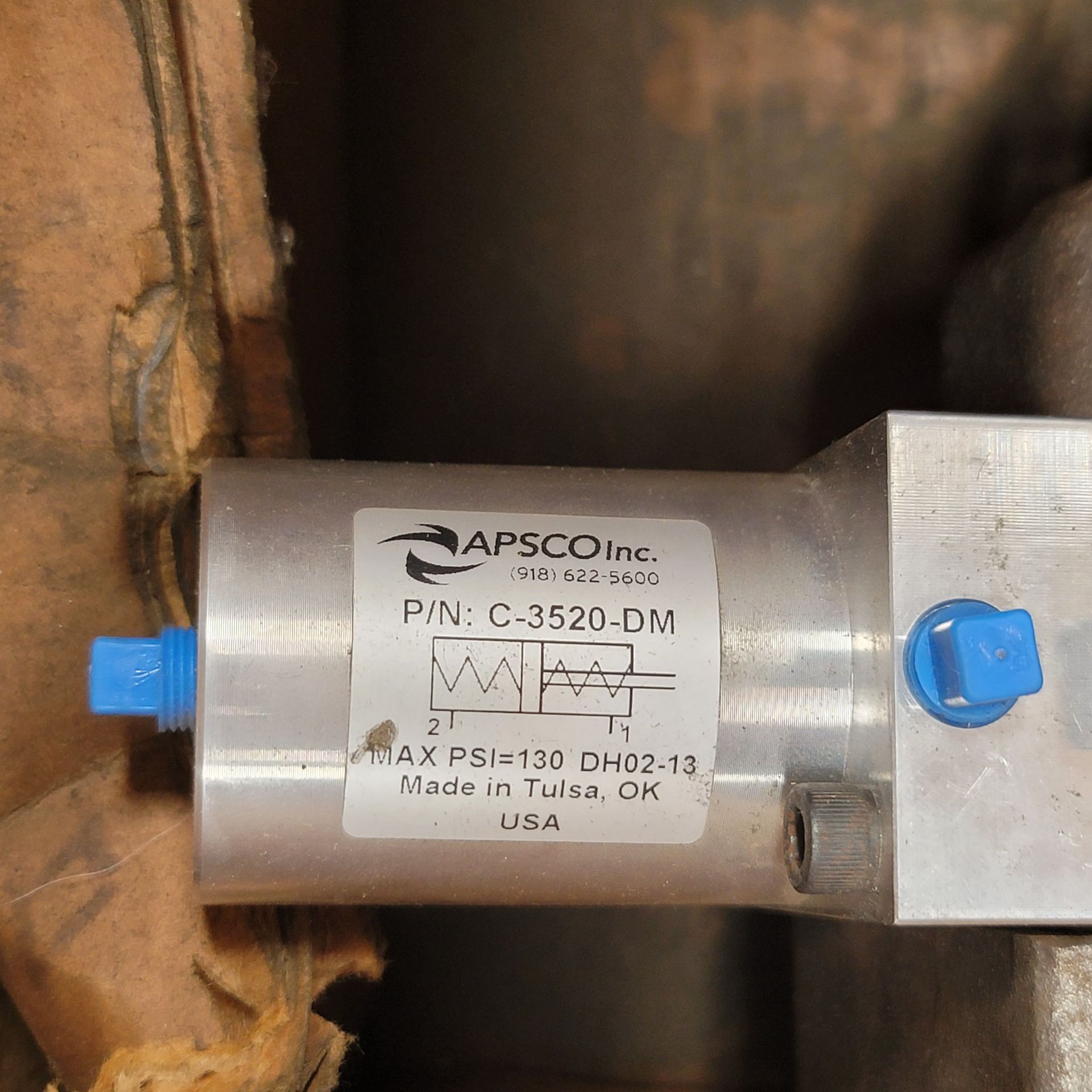 APSCO INC. AIR SHIFT CYLINDER, P/N C-3520-DM - Image 2 of 2