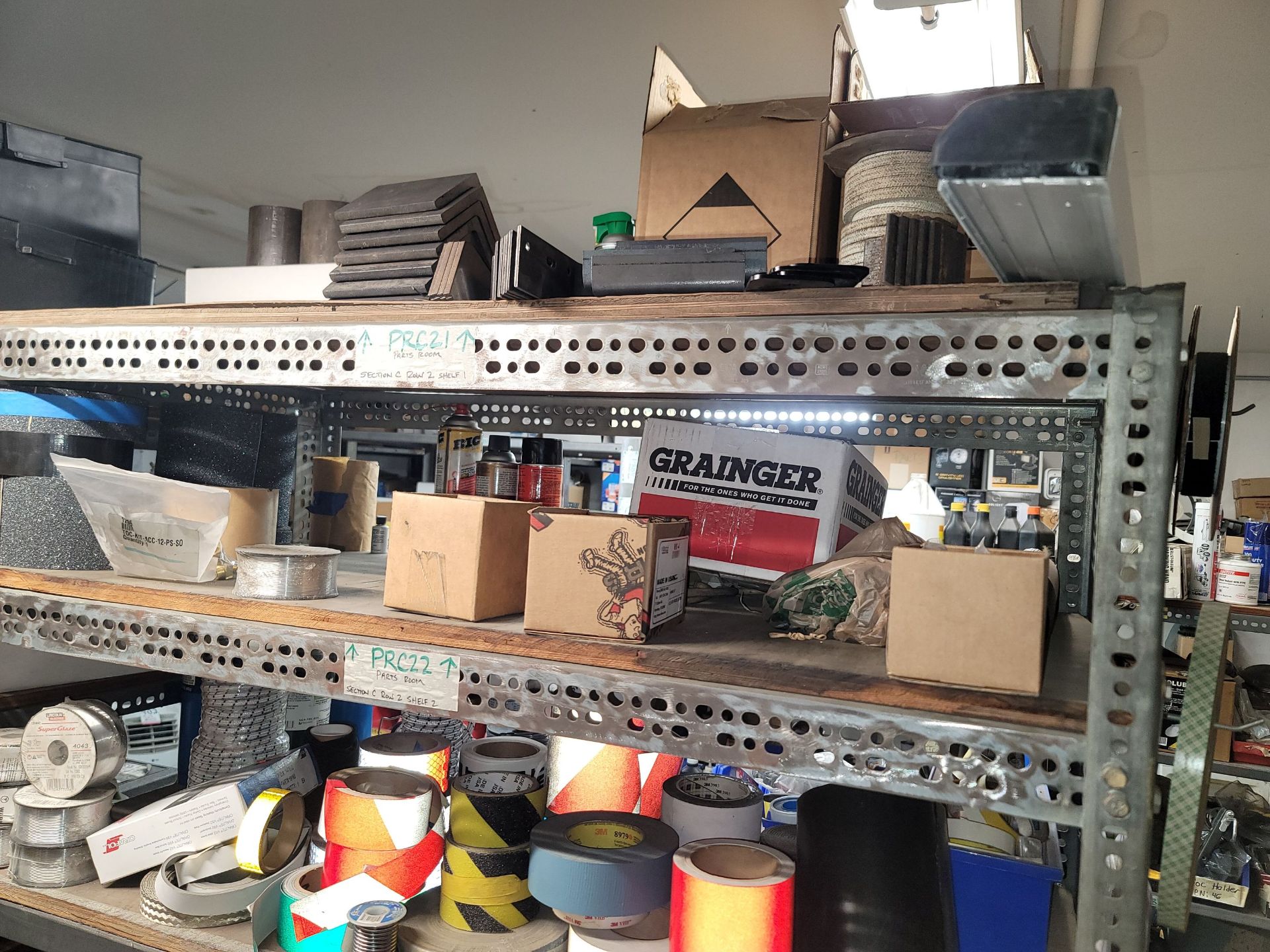 LOT - CONTENTS ONLY OF SHELF UNIT, TO INCLUDE: DRILLS, WELDING ACCESSORIES, 4043 MIG WIRE, - Image 8 of 10