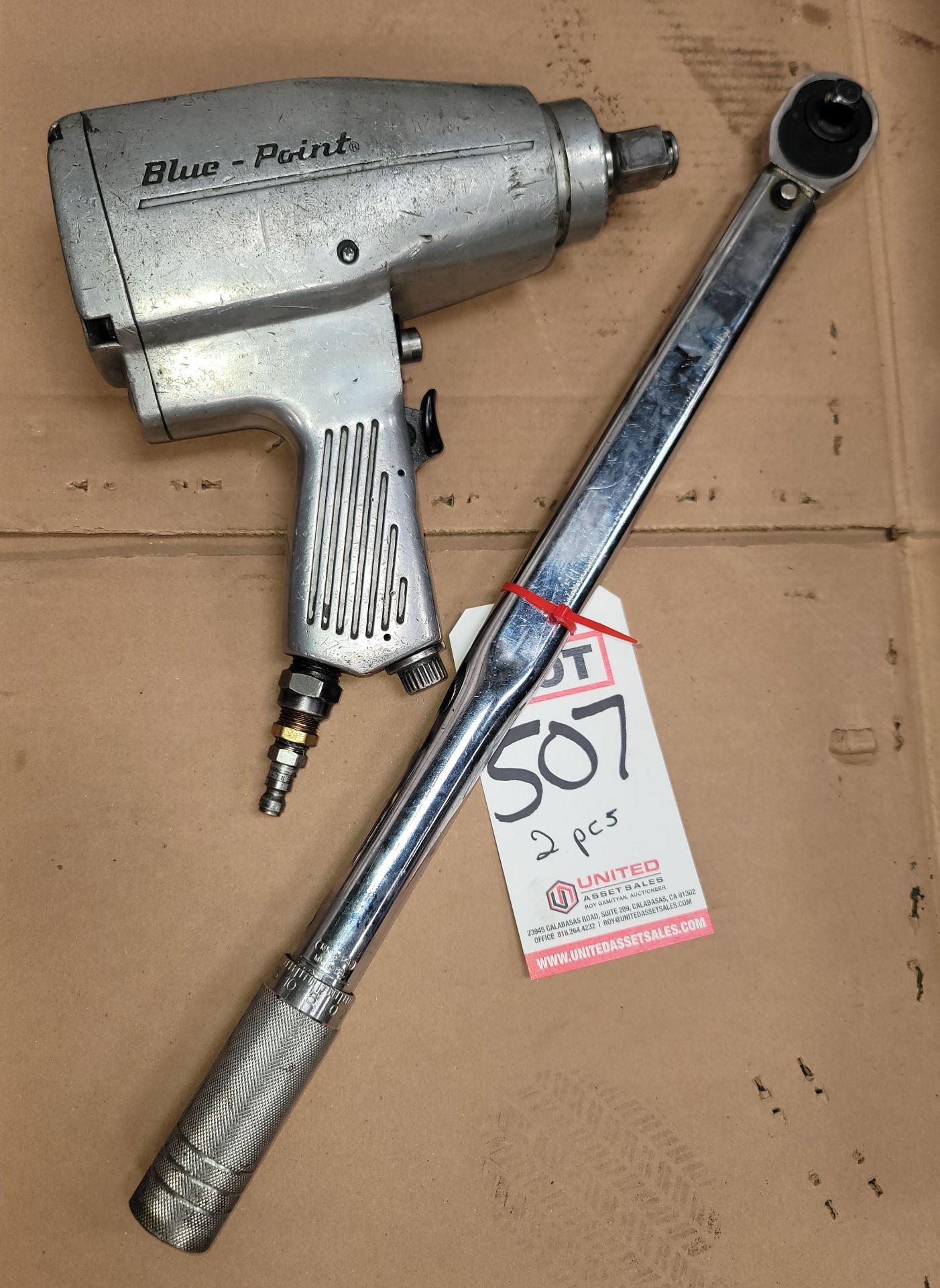 LOT - (1) BLUE POINT 3/4" DRIVE AIR RATCHET, MODEL AT-770 AND (1) STORM 1/2" DRIVE TORQUE WRENCH,