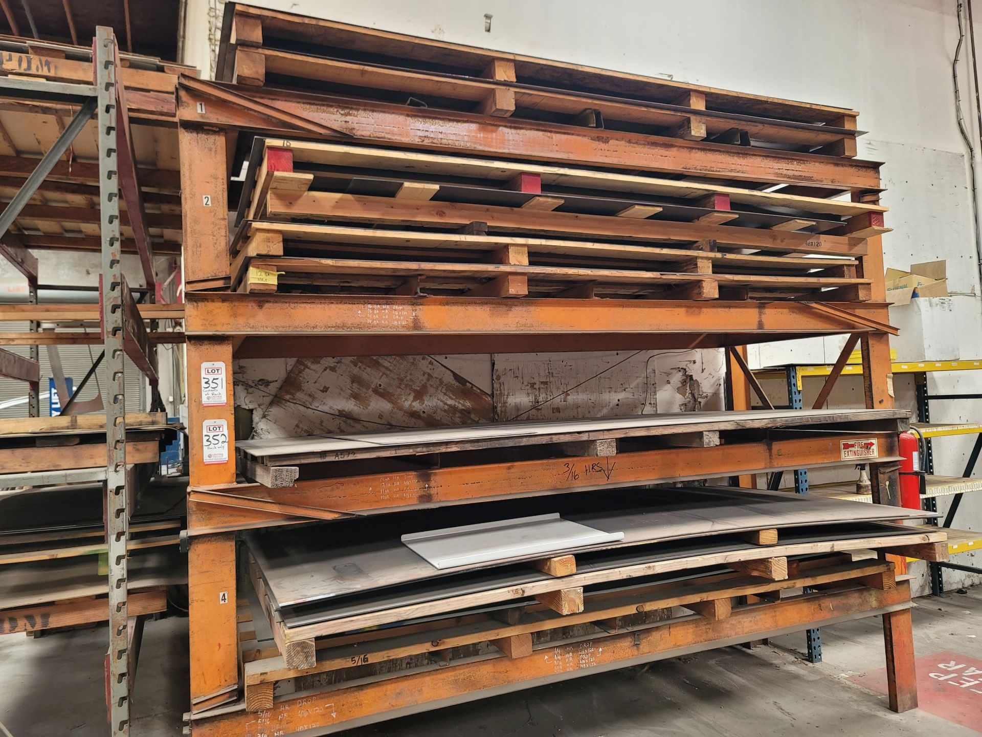 LOT - STEEL PLATE AND SHEET