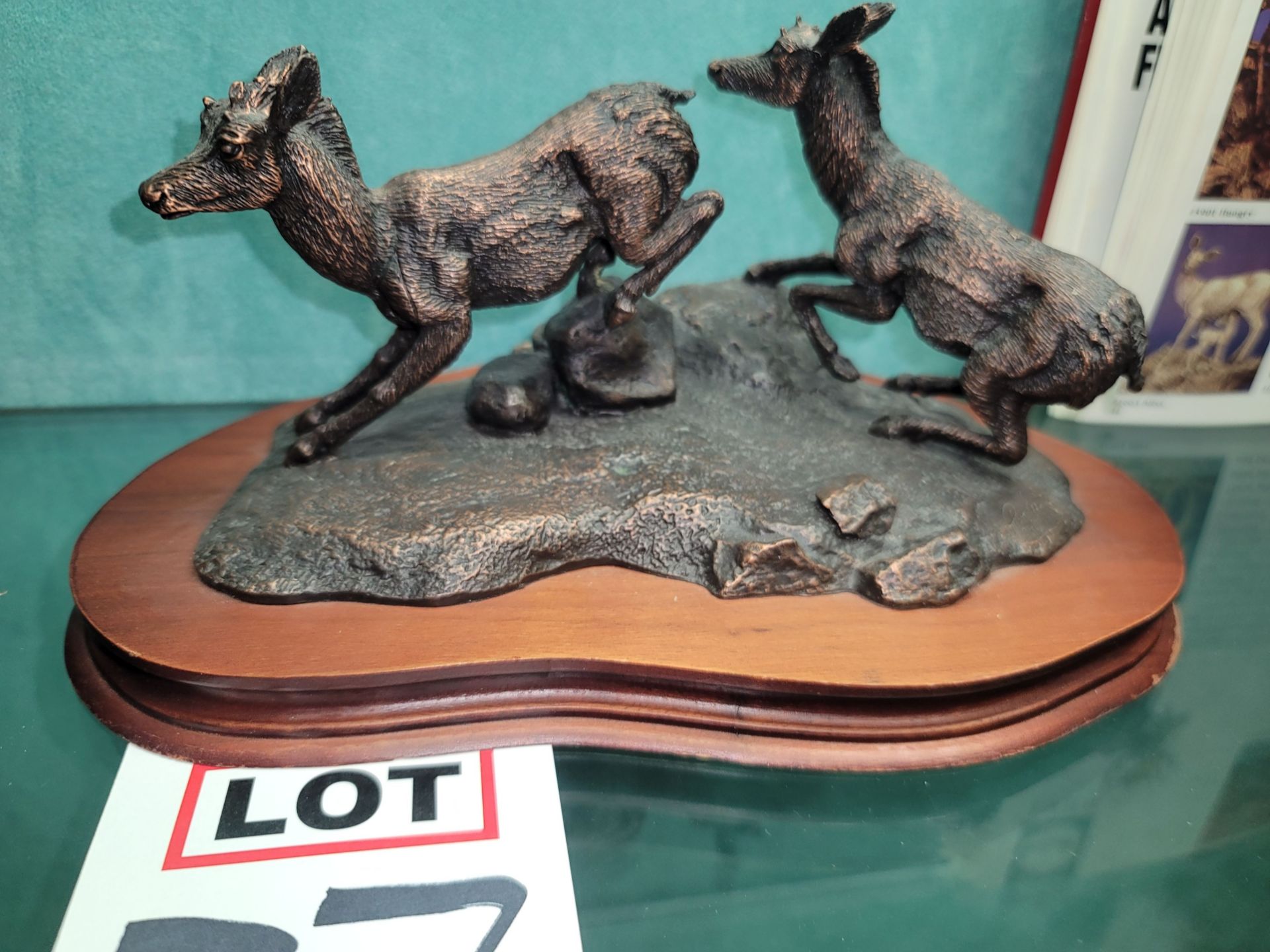 "CATCHING UP", WILDLIFE ART SCULPTURE, SOLID PEWTER MOUNTED ON A WOOD BASE, SIZE: 10.5" X 9" X 5.5", - Image 2 of 2