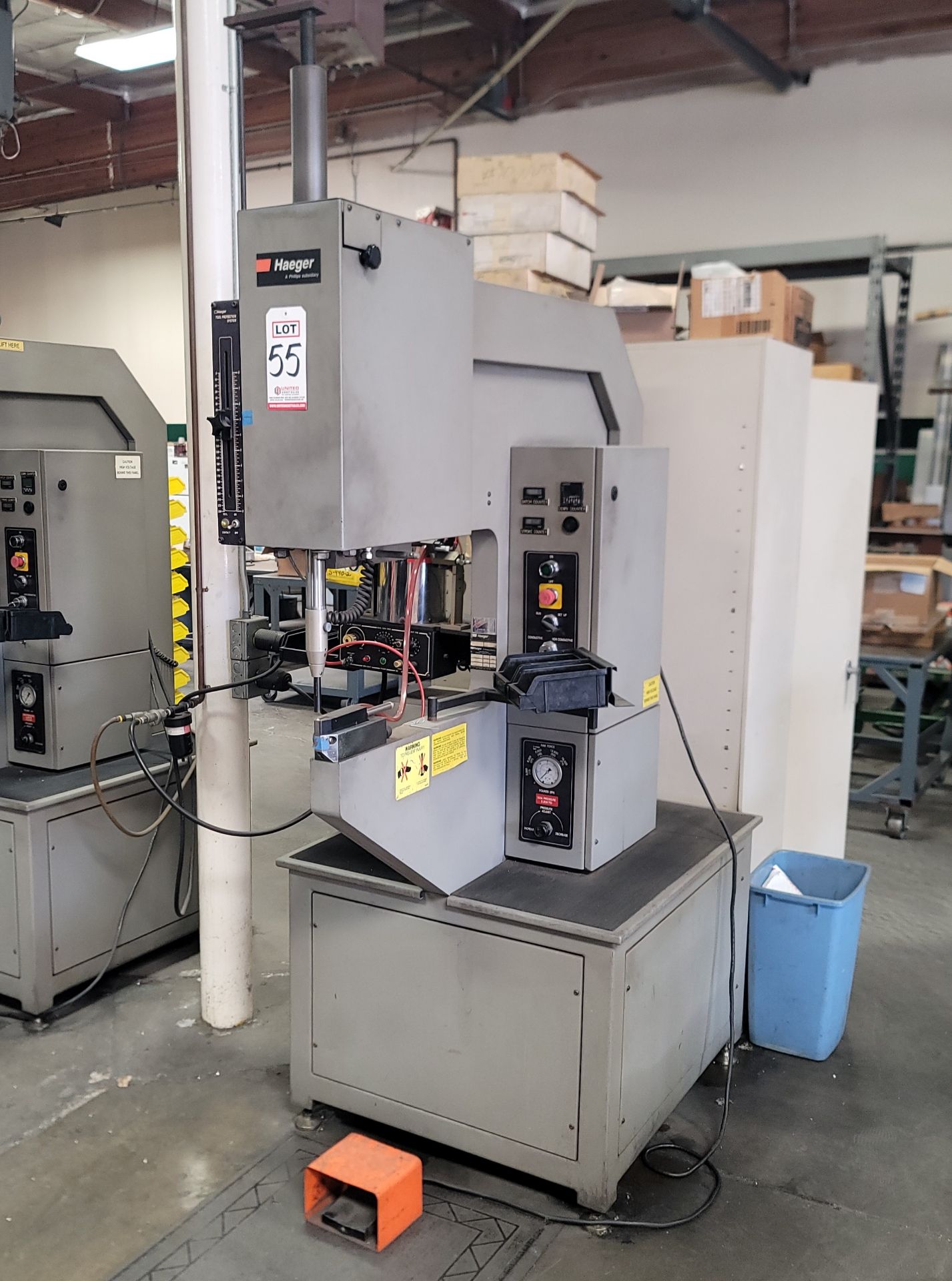 HAEGER 8-TON INSERTION PRESS, MODEL 824, 24" THROAT, HAEGER MODULAR AUTOFEED MODEL AF-MAS, PRESS S/N - Image 3 of 15