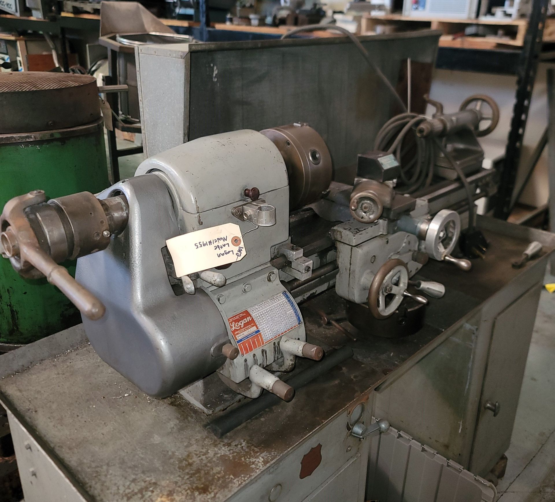 LOGAN MODEL 1955 LATHE, 6-1/2" 3-JAW CHUCK, 8" 4-JAW CHUCK, TAILSTOCK, W/ TOTE OF LATHE TOOLS AND 5C - Image 2 of 7