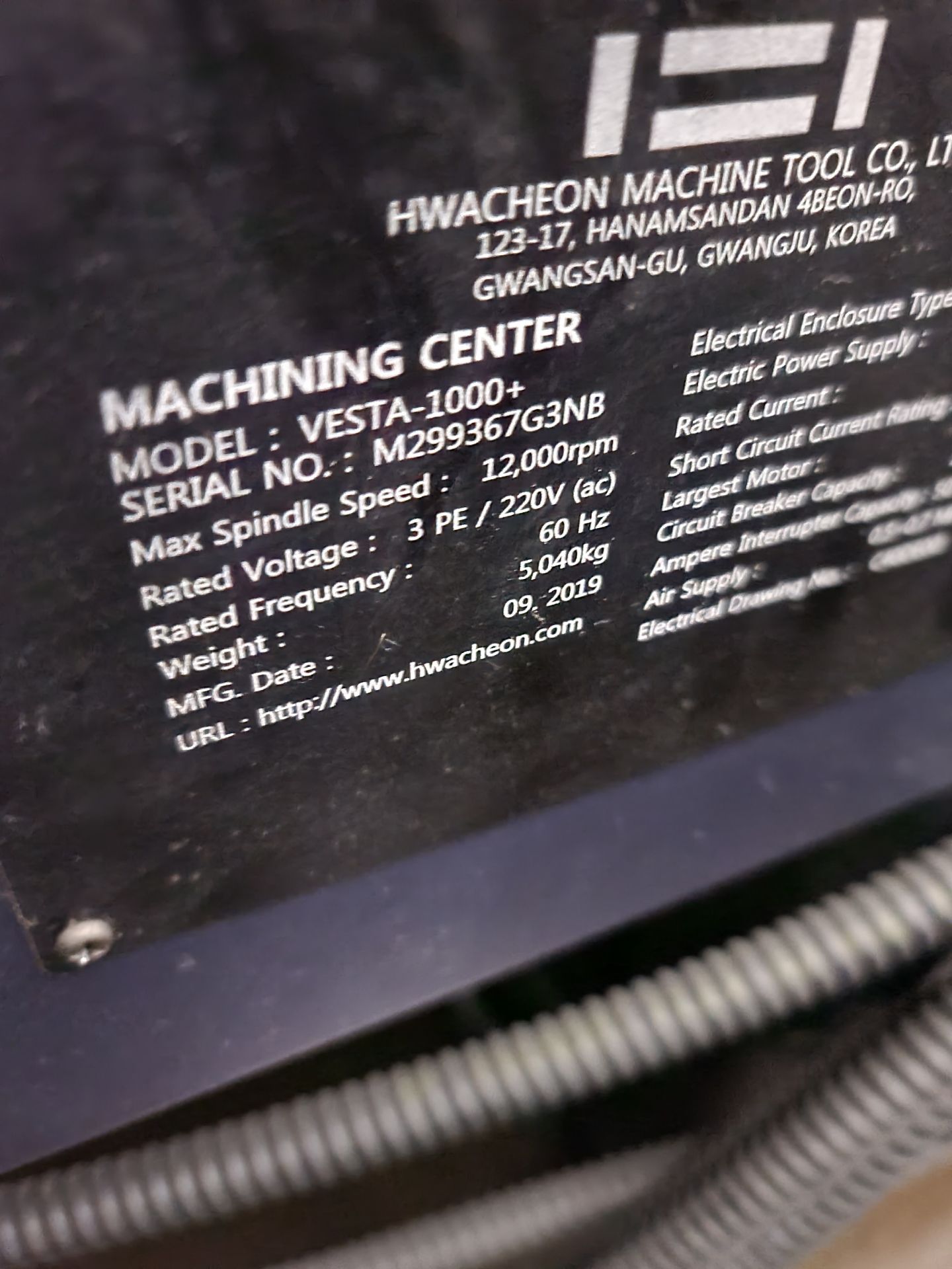 2019 HWACHEON VESTA-1000+ VERTICAL MACHINING CENTER, FANUC OI-MF SERIES CNC CONTROL, XYZ TRAVELS: - Image 18 of 18