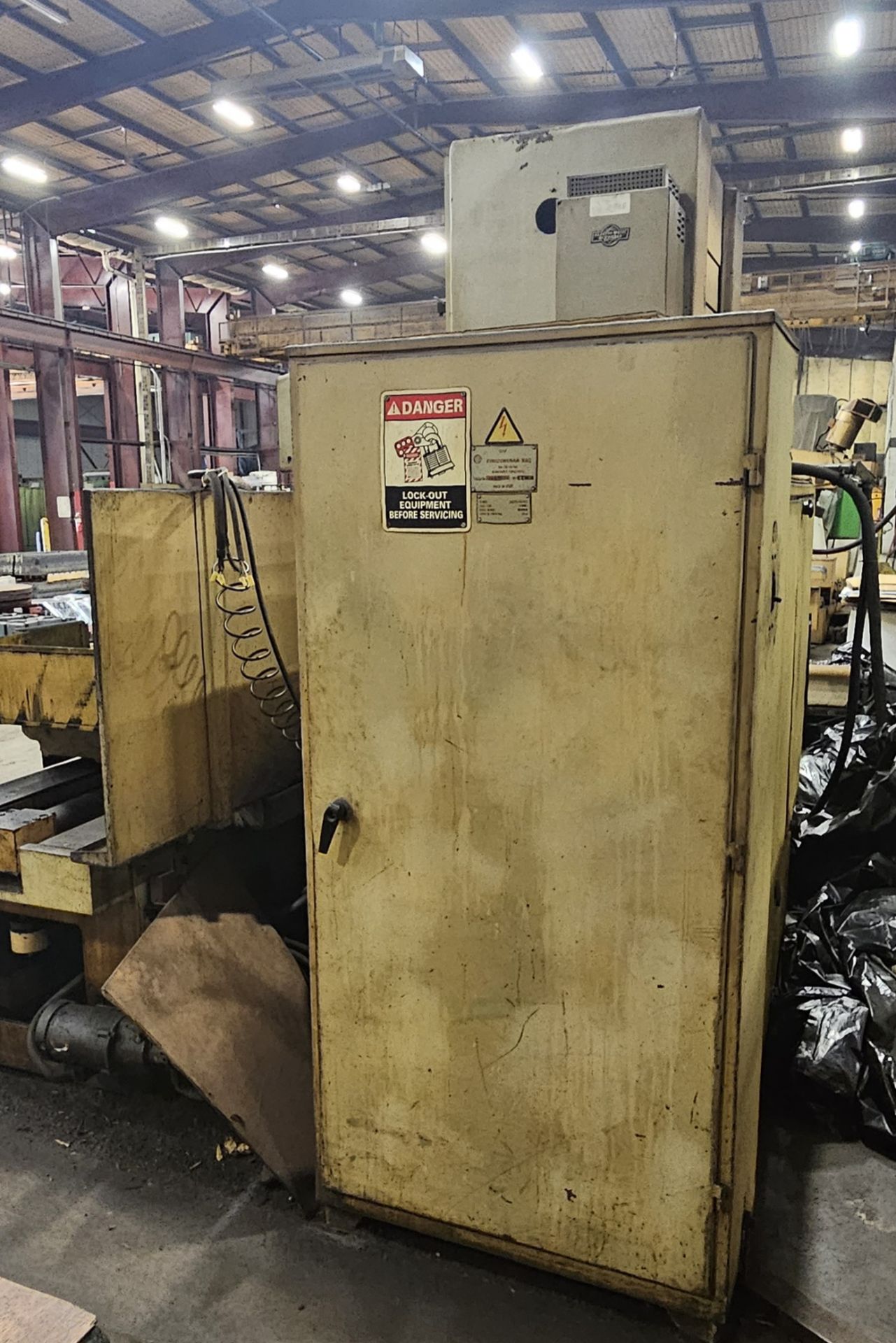 RUSSIAN 3A725 SURFACE GRINDER, 24" X 78" TABLE, S/N 2314, (LOCATION: TWINSBURG, OH) - Image 2 of 3