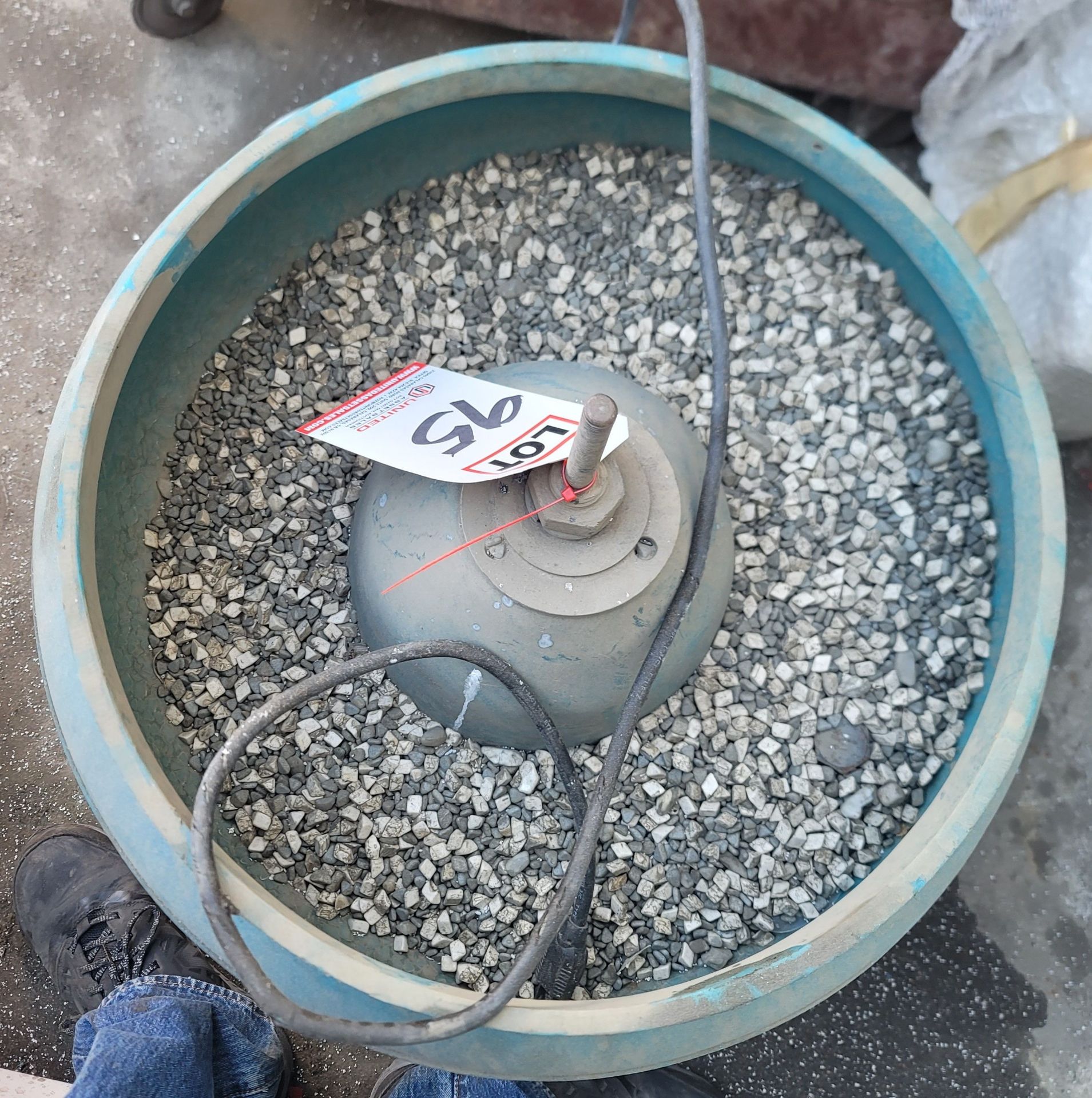 VIBRATORY BOWL FINISHER, 22" DIAMETER BOWL - Image 2 of 2