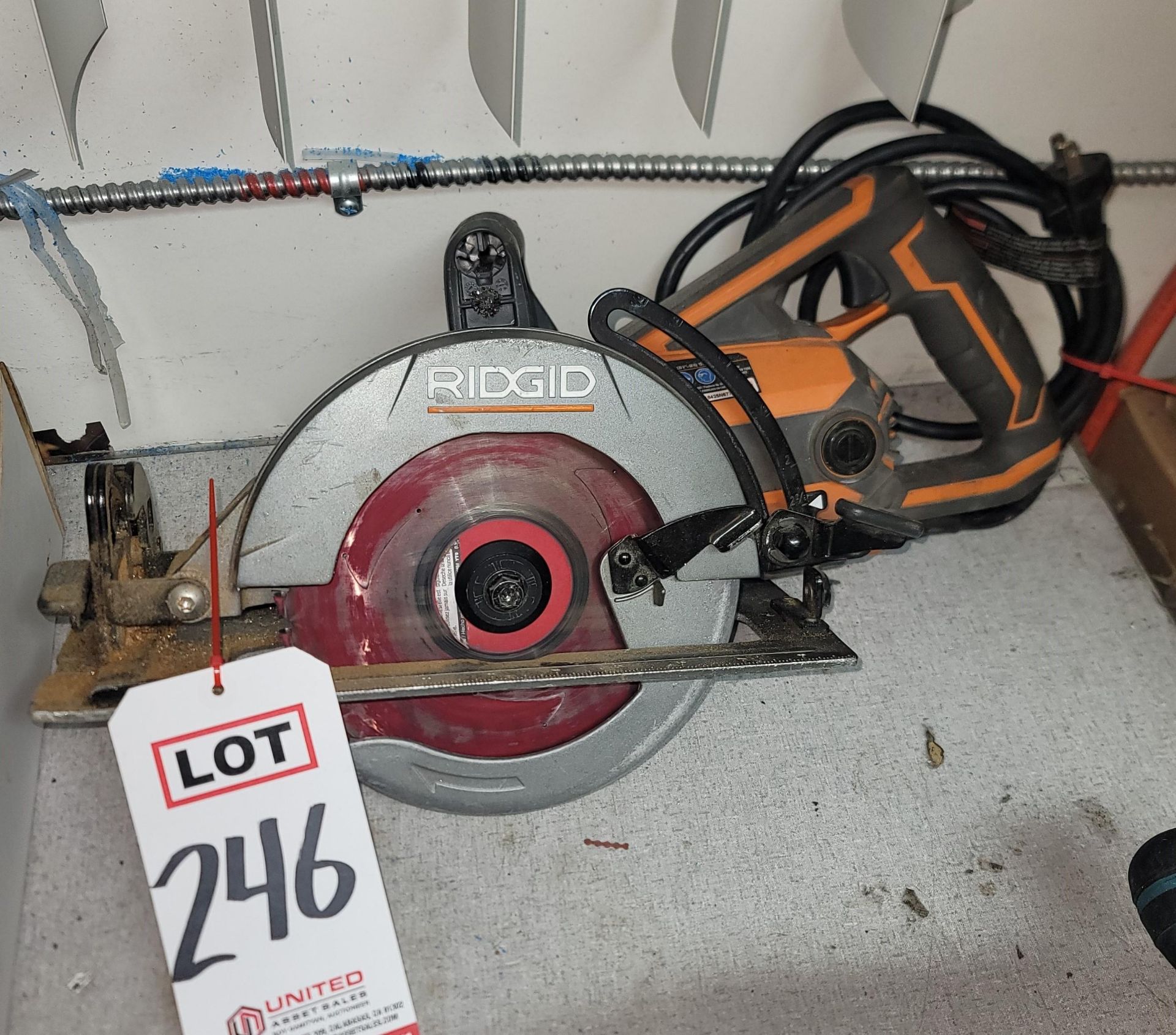 RIDGID 7-1/4" CIRCULAR SAW, NO. R32104