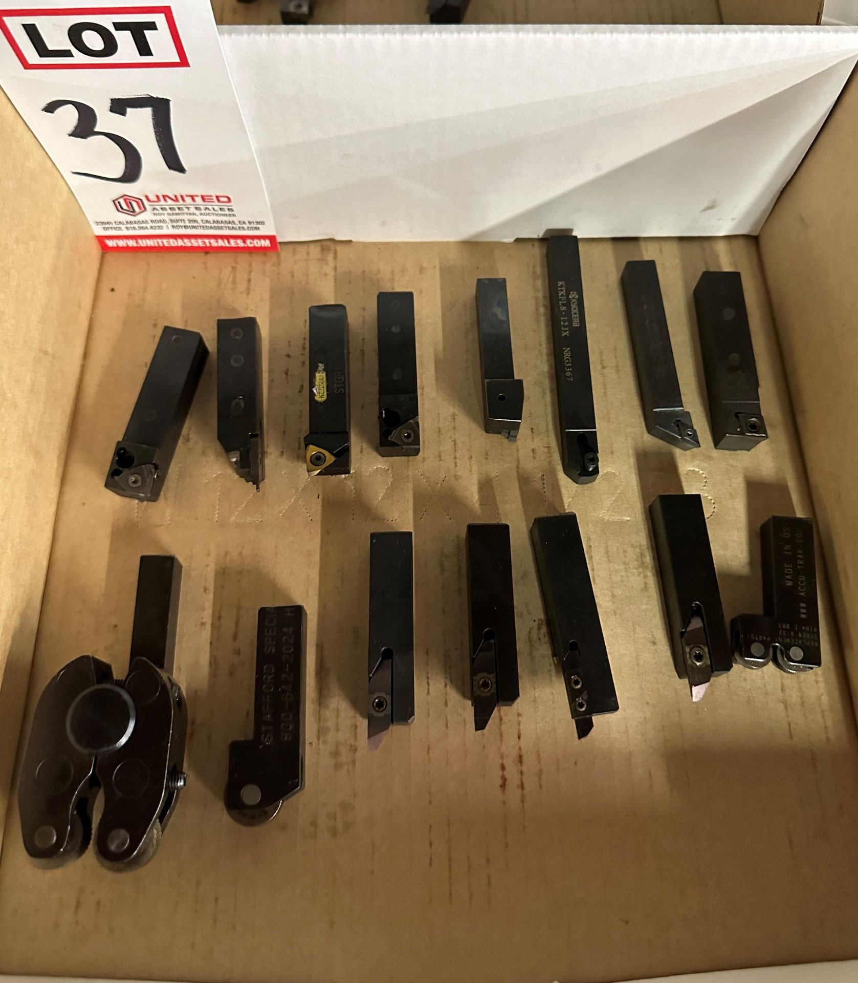 LOT - INSERT LATHE TOOLS