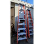 WERNER 8' PROFESSIONAL FIBERGLASS LADDER, MODEL NXTIA08, 300 LB CAPACITY