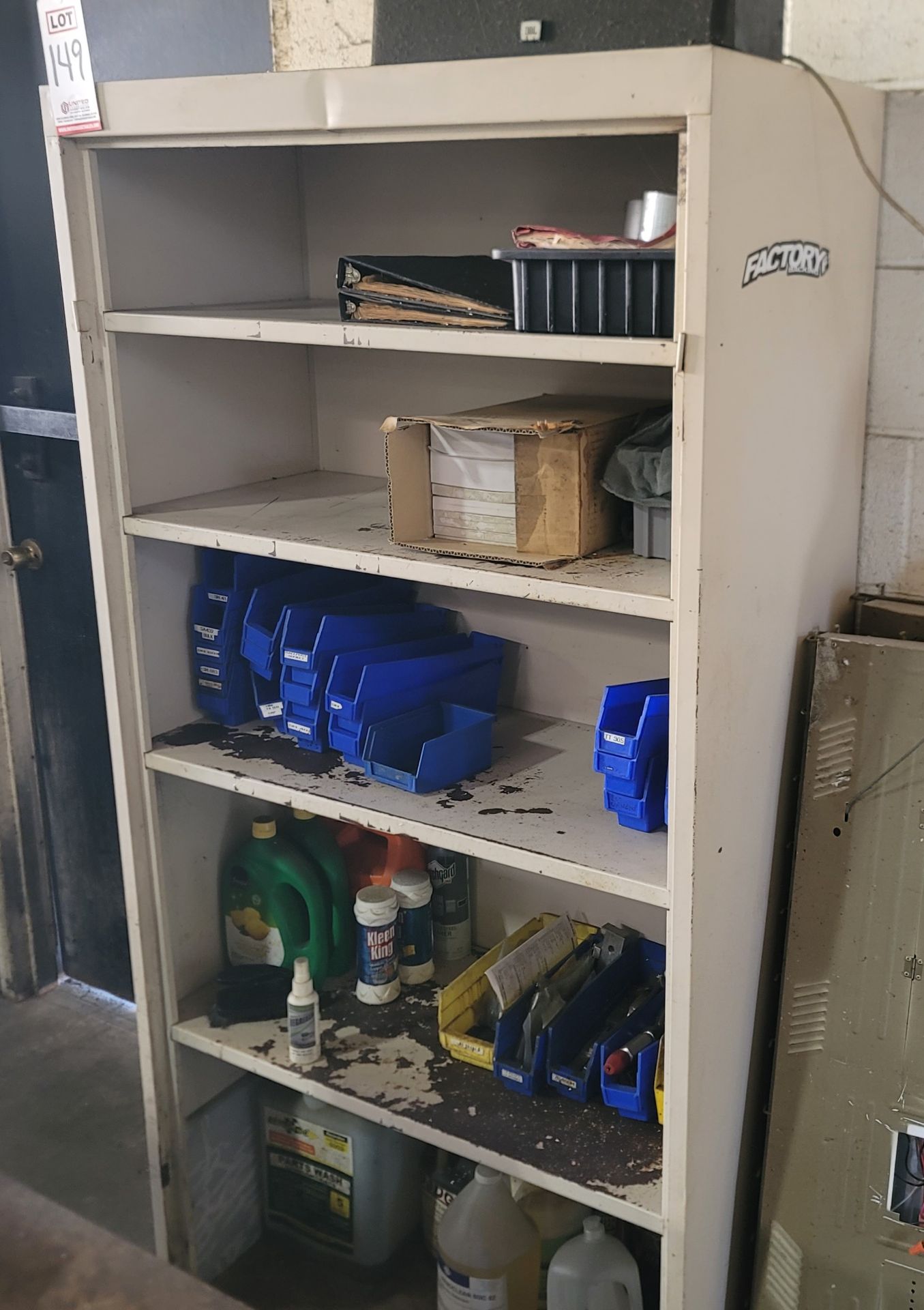 STEEL SHELF UNIT, 3' X 18" X 6' HT, CONTENTS NOT INCLUDED