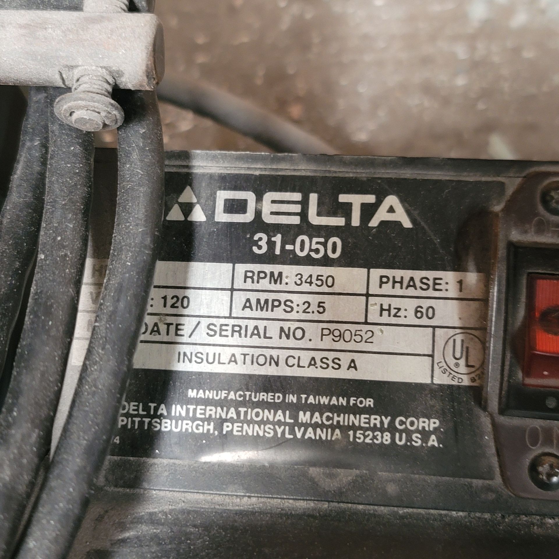 DELTA 1" BELT SANDER, MODEL 31050
