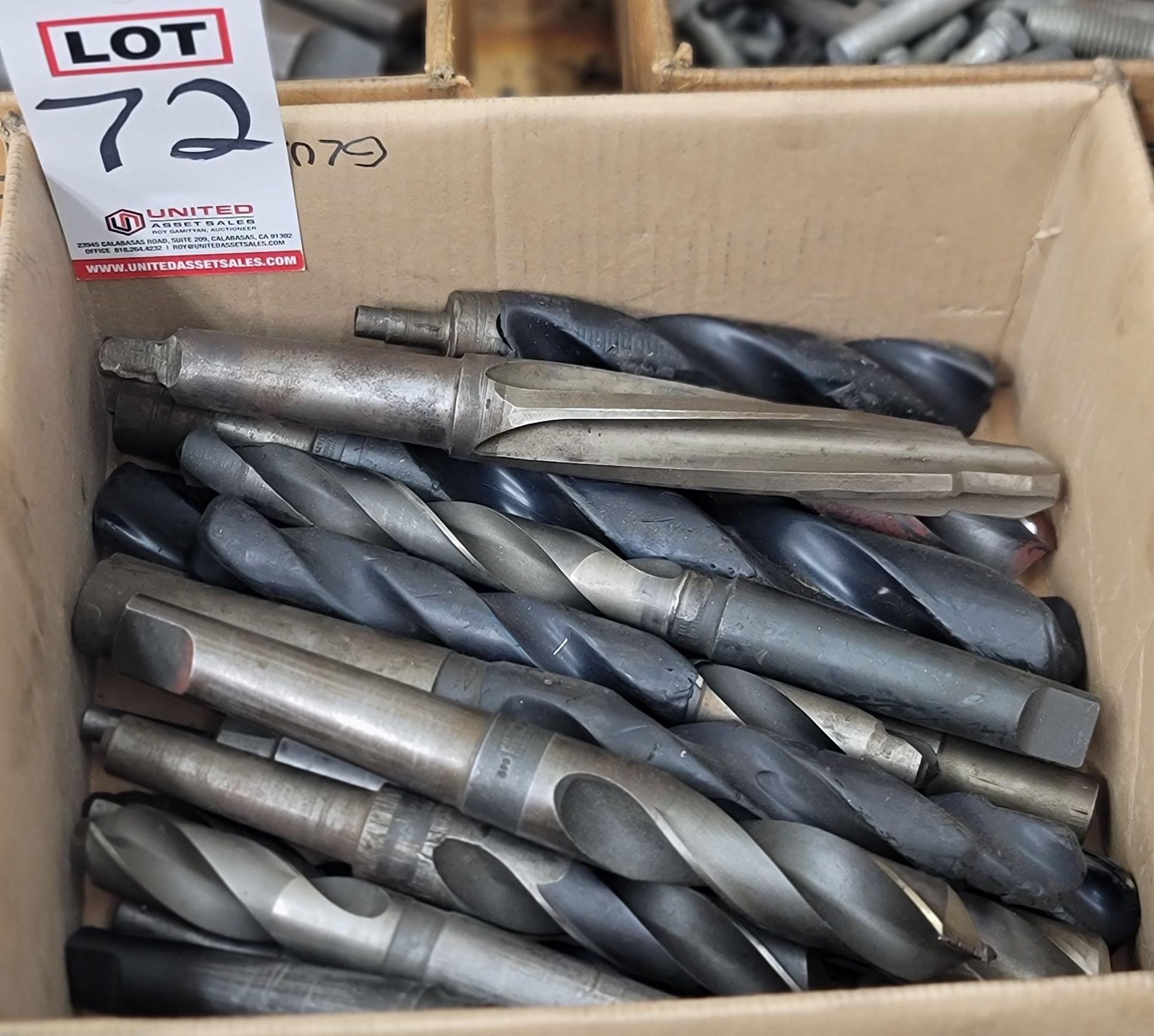 LOT - LARGE DRILLS, TAPERED AND STRAIGHT SHANK