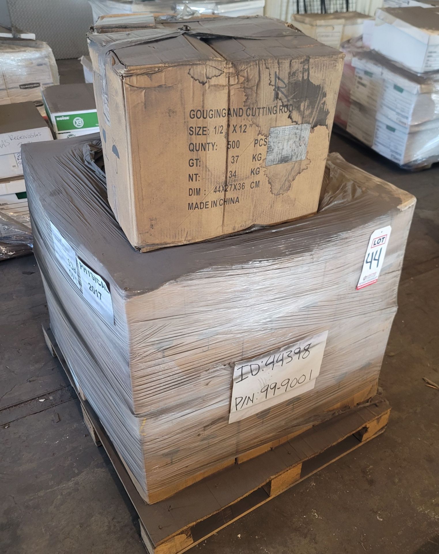 LOT - PALLET OF 1/2" X 12" GOUGING AND CUTTING ROD