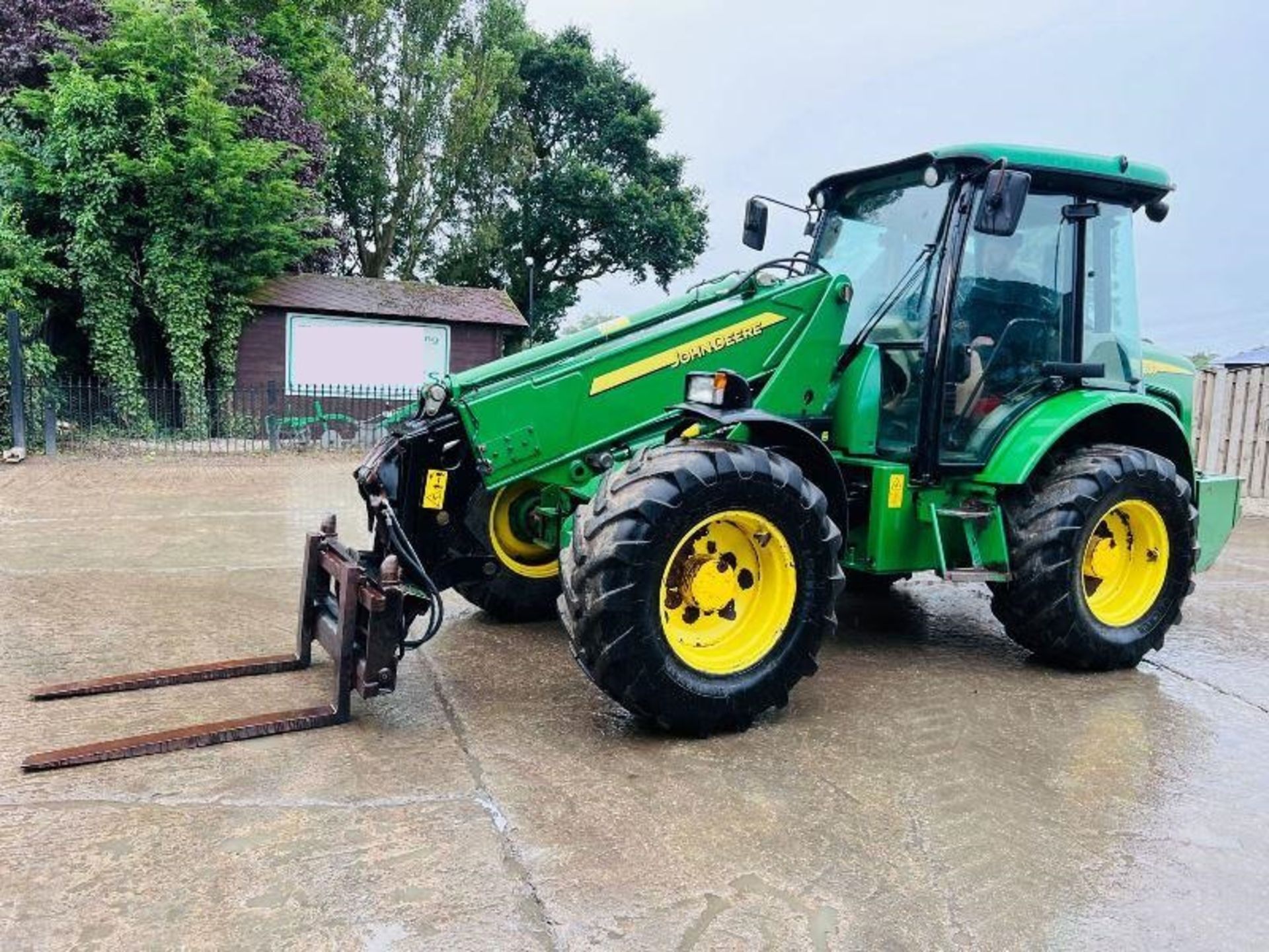 JOHN DEER 3800 4WD TELEHANDLER C/W PIN & CONE HEAD STOCK - Image 7 of 15