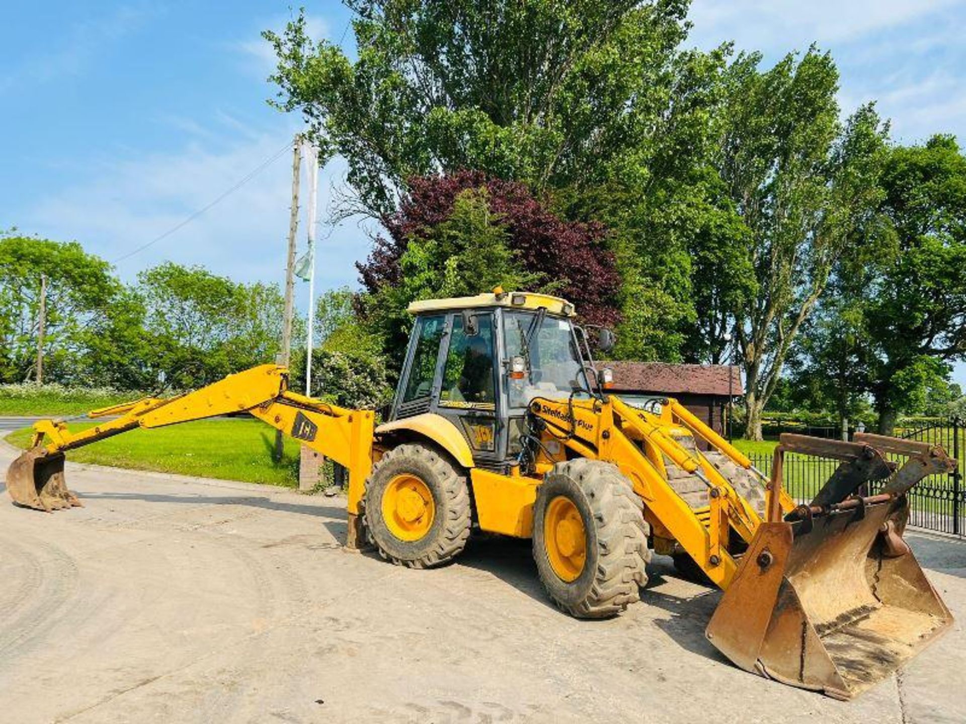 JCB 3CX SUPER 4WD BACKHOE DIGGER C/W EXTENDING DIG & 4 WHEEL STEER - Image 7 of 13