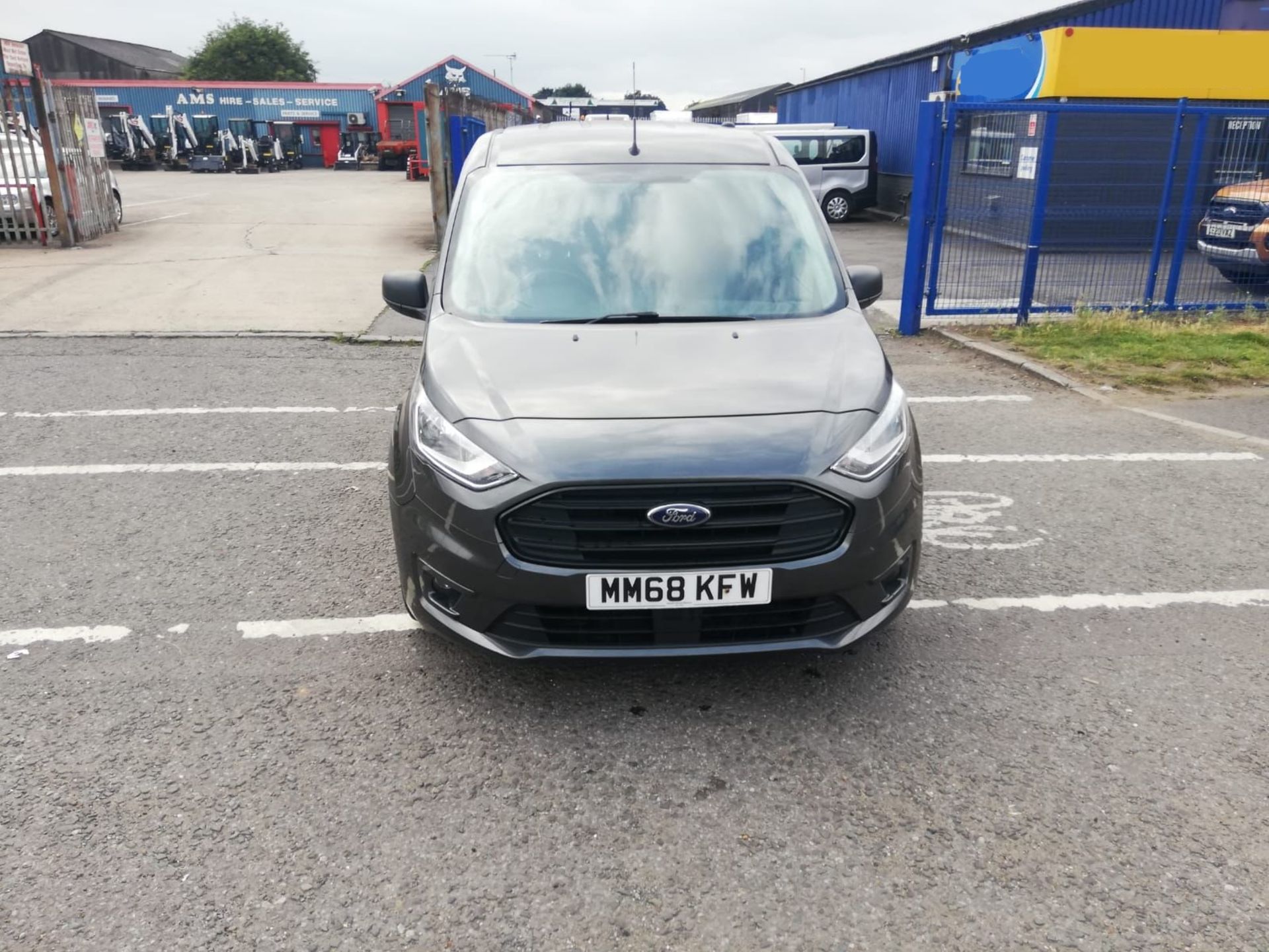 2019 68 ford Transit connect crew van trend Panel van - 51k miles - Euro 6 - Lwb - Newer shape - Image 2 of 8