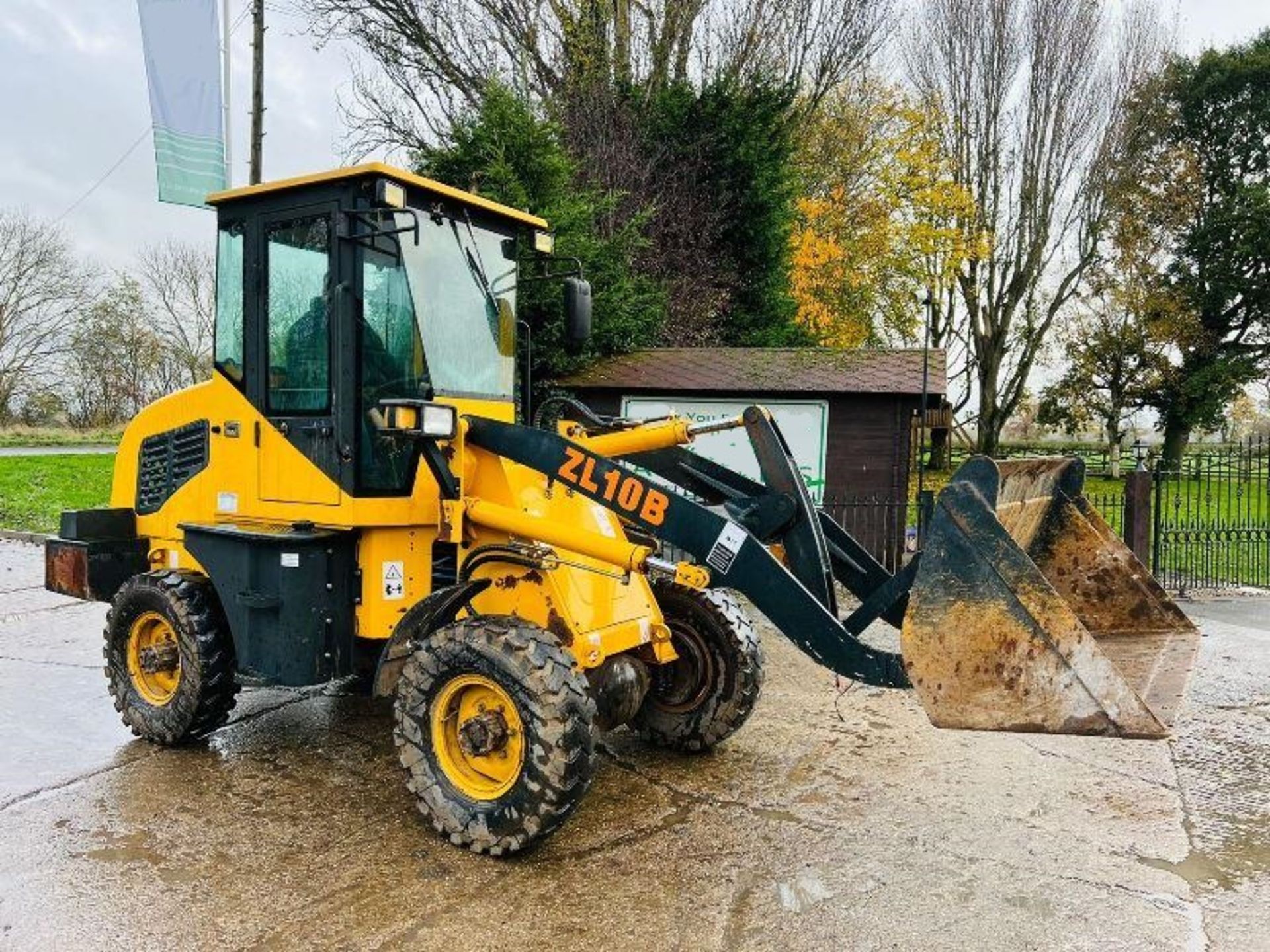 ZL10B 4WD LOADING SHOVEL C/W BUCKET