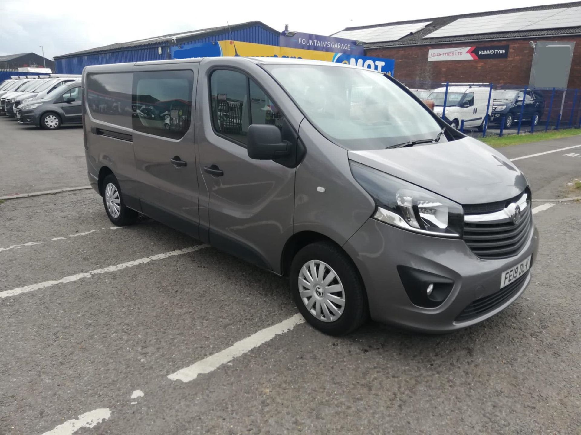 2019 19 Vauxhall vivaro crew cab Panel van - 114k miles - Euro 6 - 6 seats - Air con