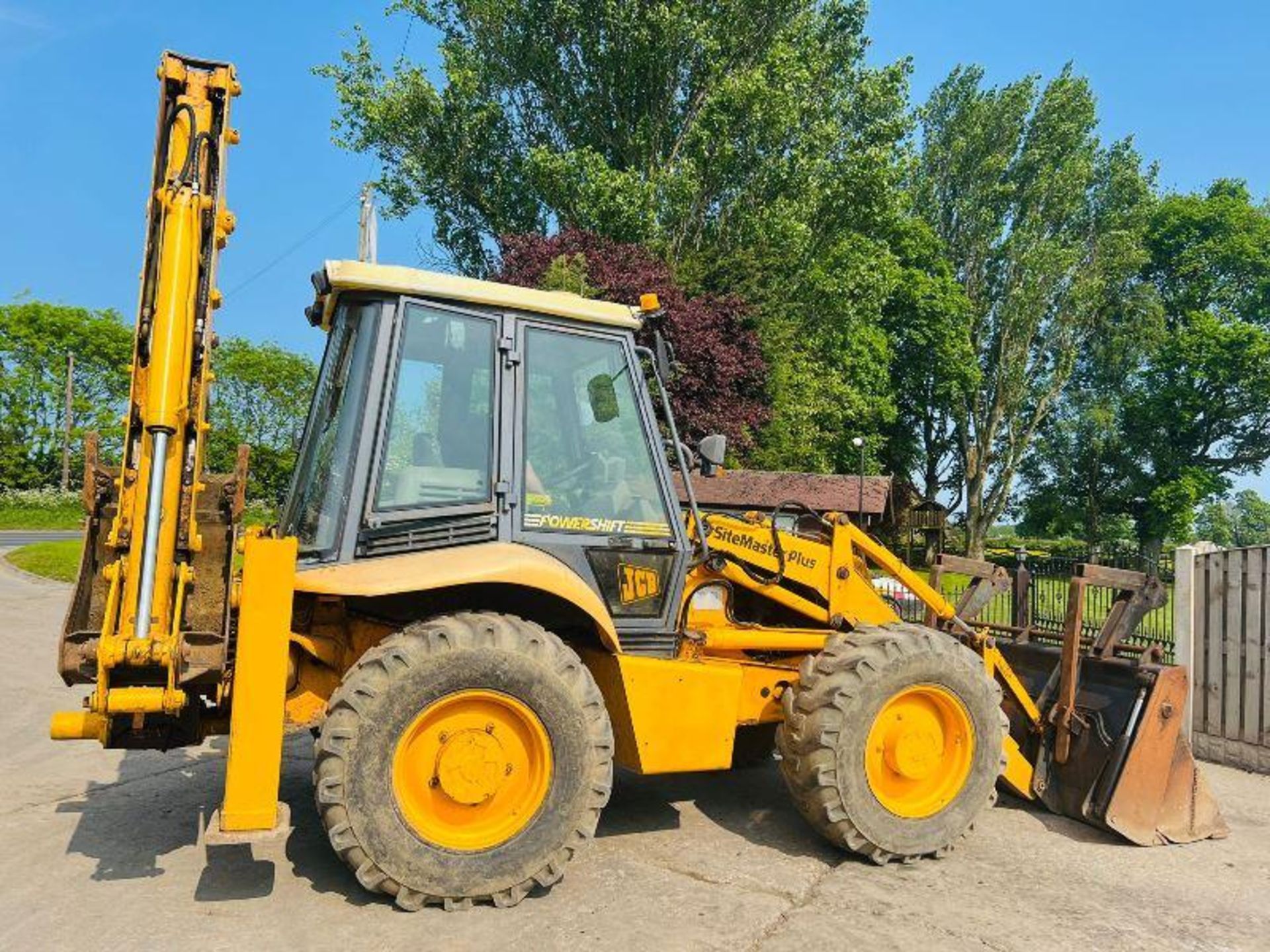 JCB 3CX SUPER 4WD BACKHOE DIGGER C/W EXTENDING DIG & 4 WHEEL STEER - Image 4 of 13