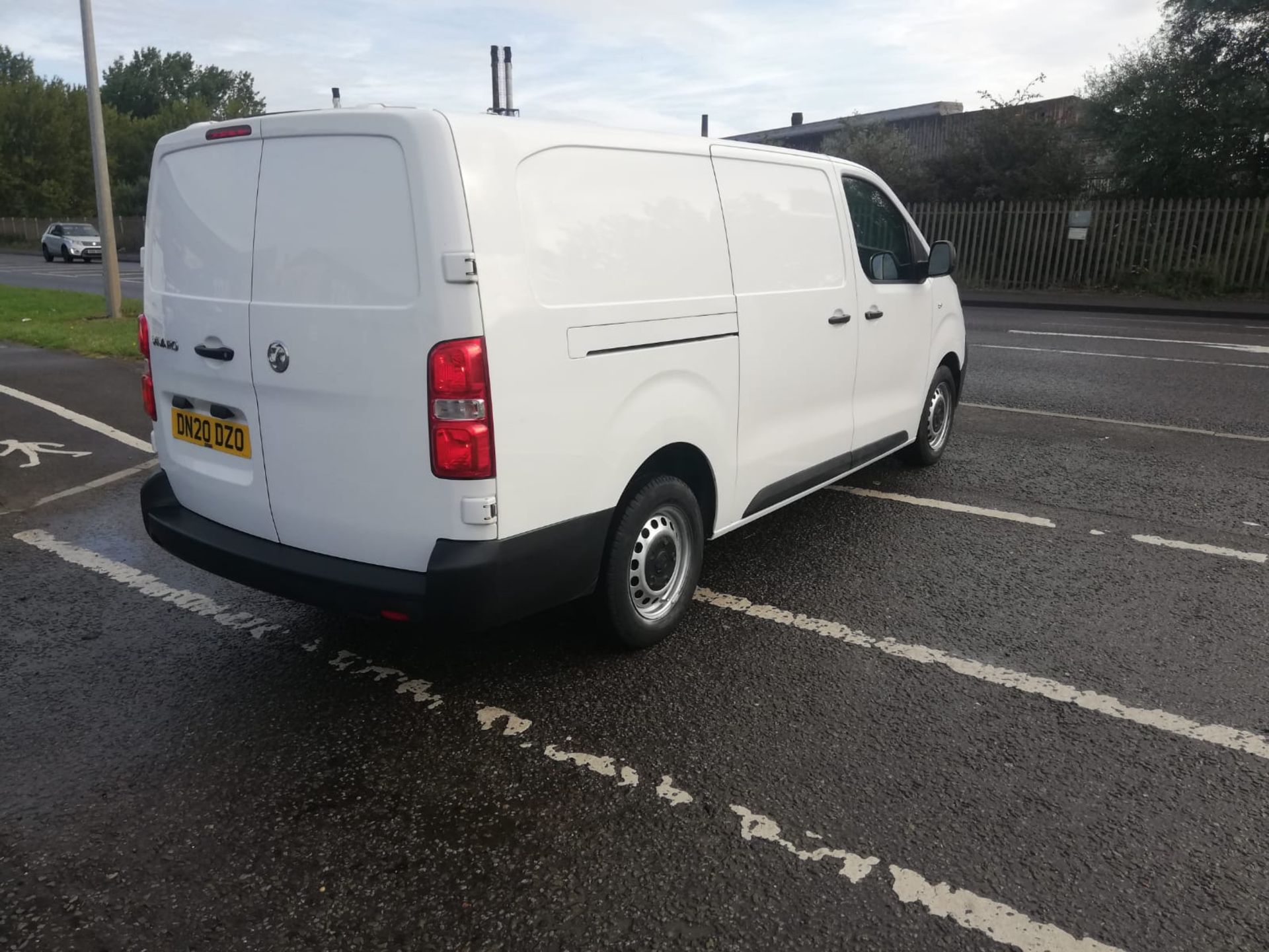 2020 20 Vauxhall vivaro Panel van - 95k miles - Euro 6 - Ply lined - Twin side doors - Lwb - Image 7 of 10