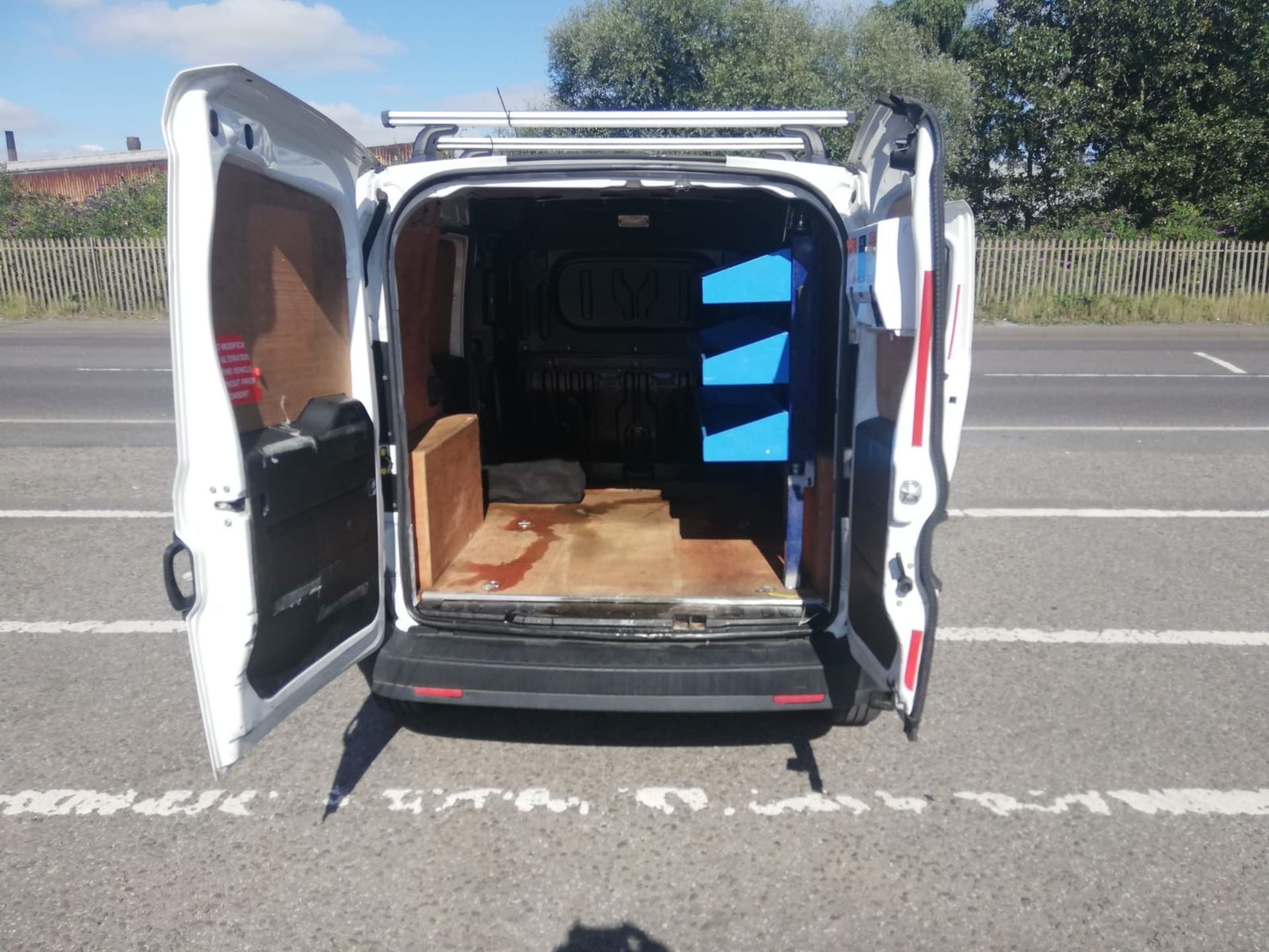 2013 63 Vauxhall Combo Panel van - 84k miles - Roof rack - Ply lined - Image 9 of 10