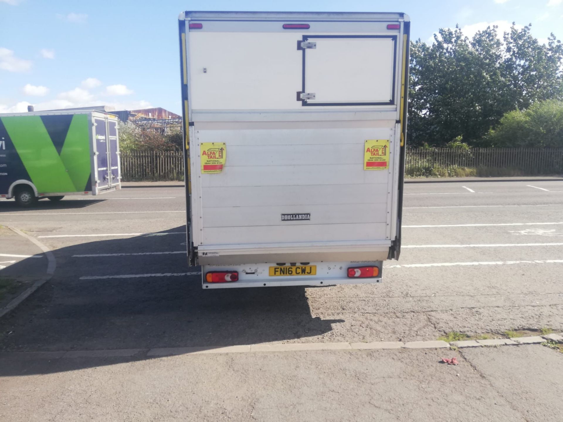 2016 16 Vauxhall Movano Luton - Tail lift - 1 key - 89k miles - Image 5 of 9