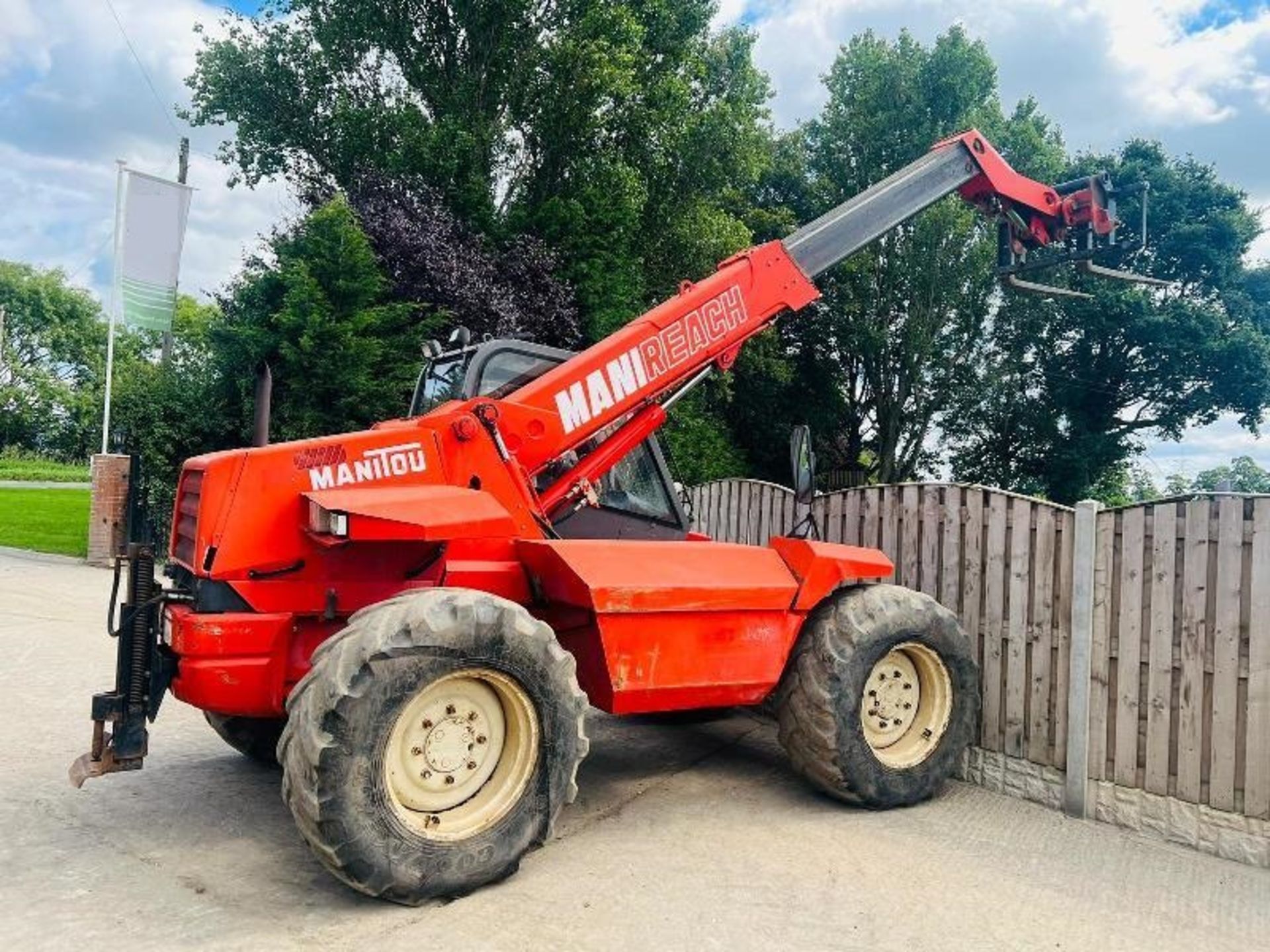 MANITOU MLT626T 4WD TELEHANDLER *AG-SPEC* C/W PICK UP HITCH - Image 12 of 16